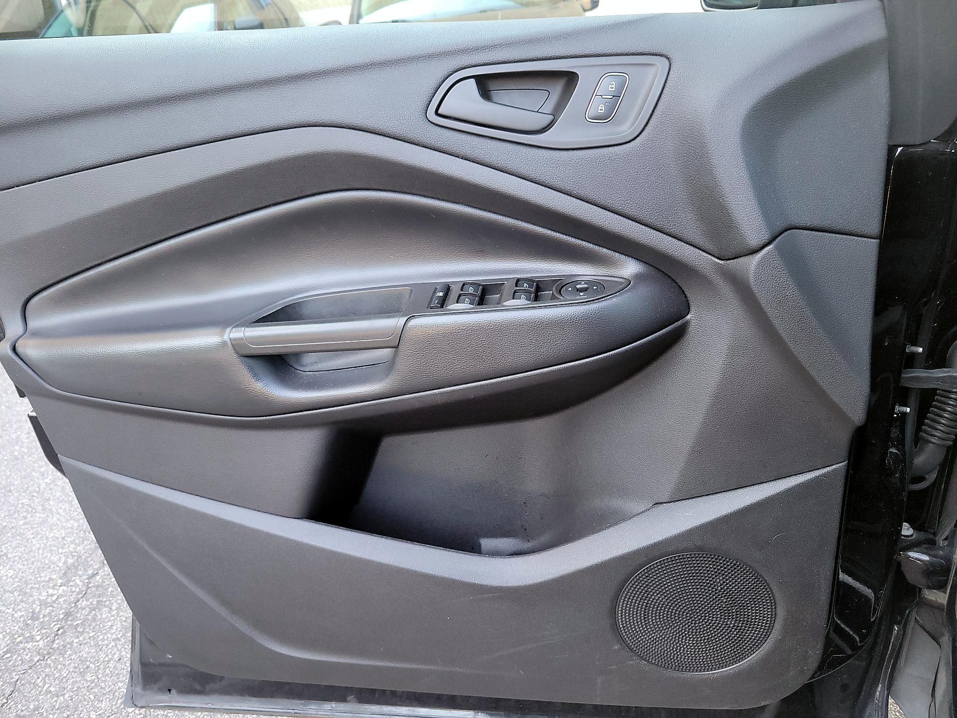 Thumbnail: 2019 Ford Escape - 10