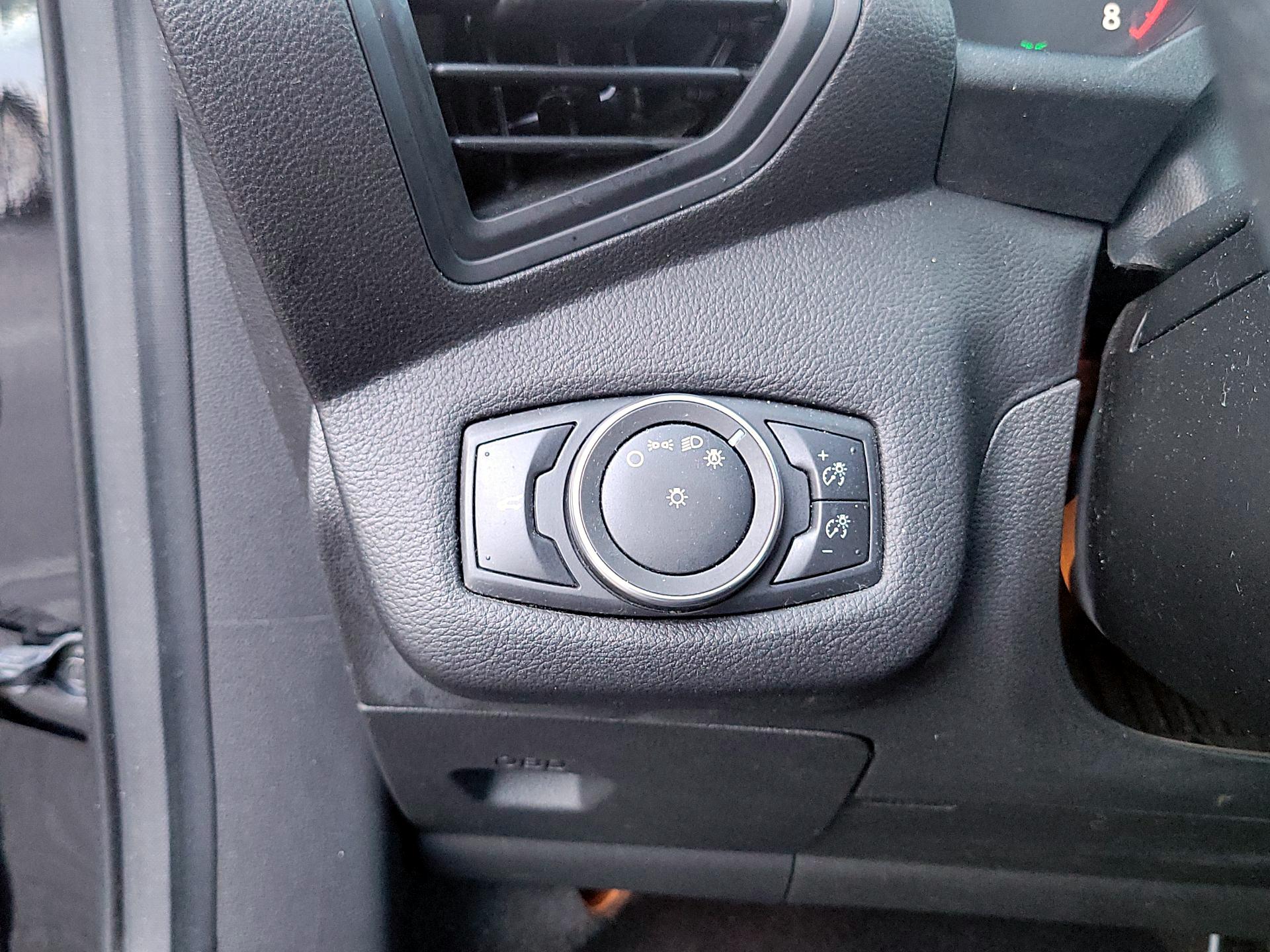 Thumbnail: 2019 Ford Escape - 11