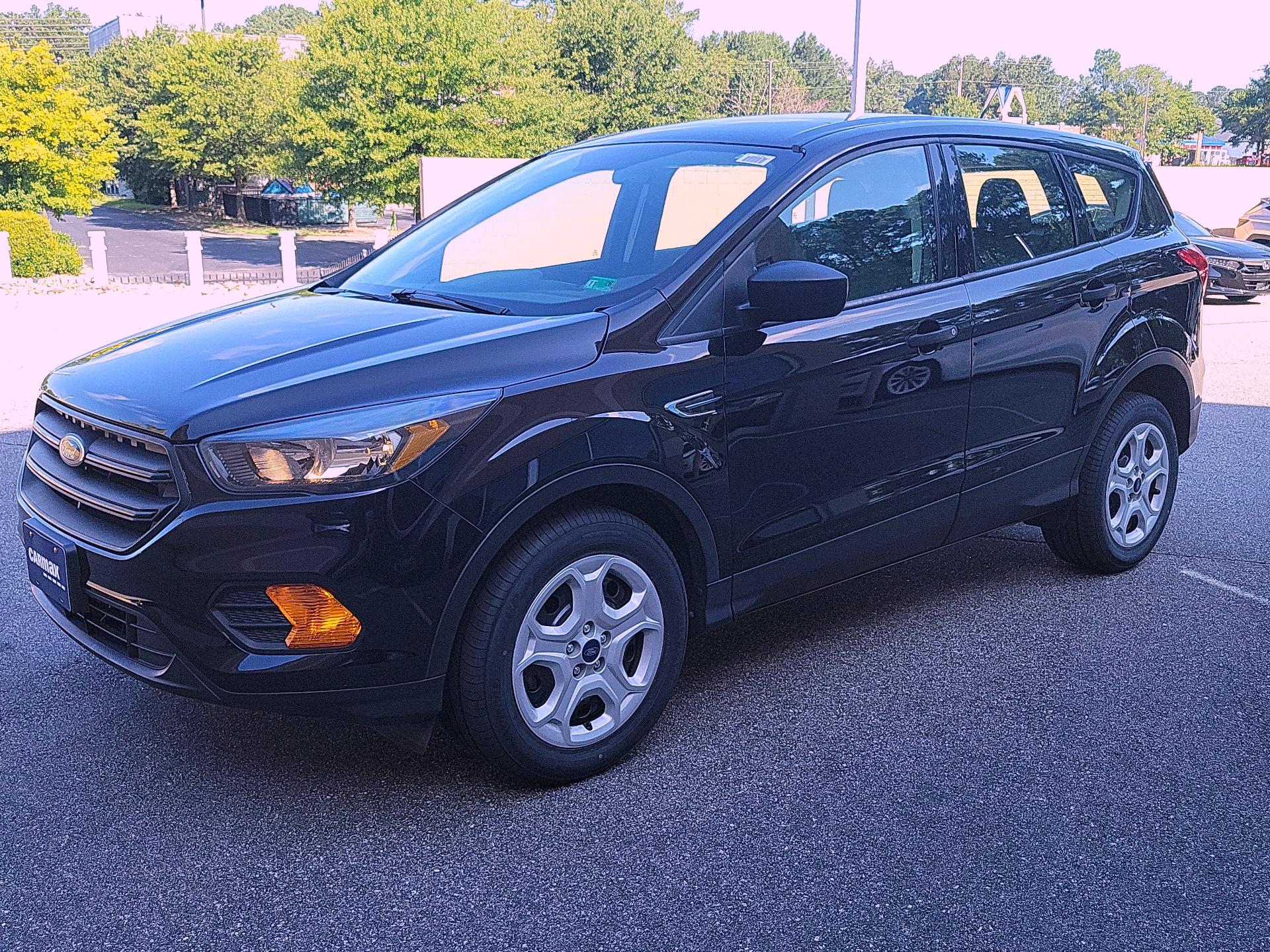 Thumbnail: 2019 Ford Escape - 3