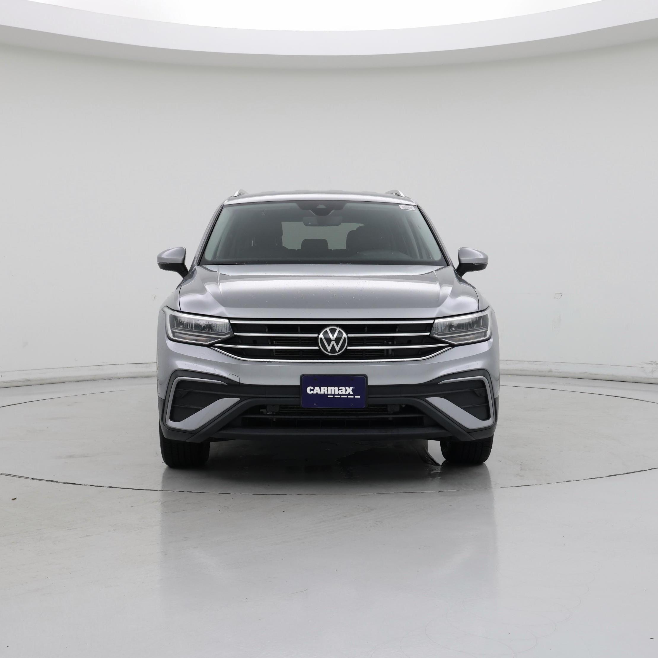 Thumbnail: 2023 Volkswagen Tiguan - 5