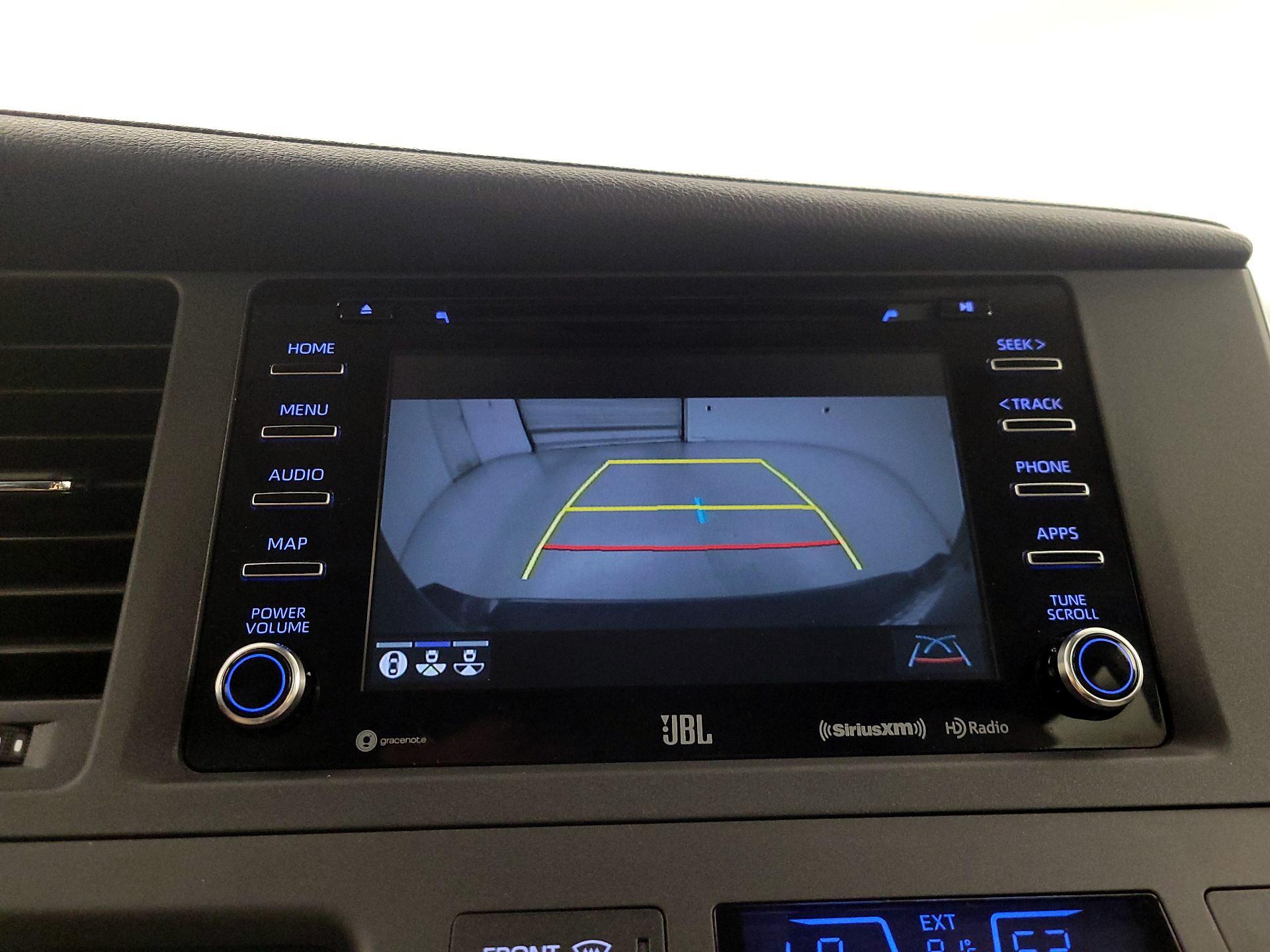 Thumbnail: 2019 Toyota Sienna - 15