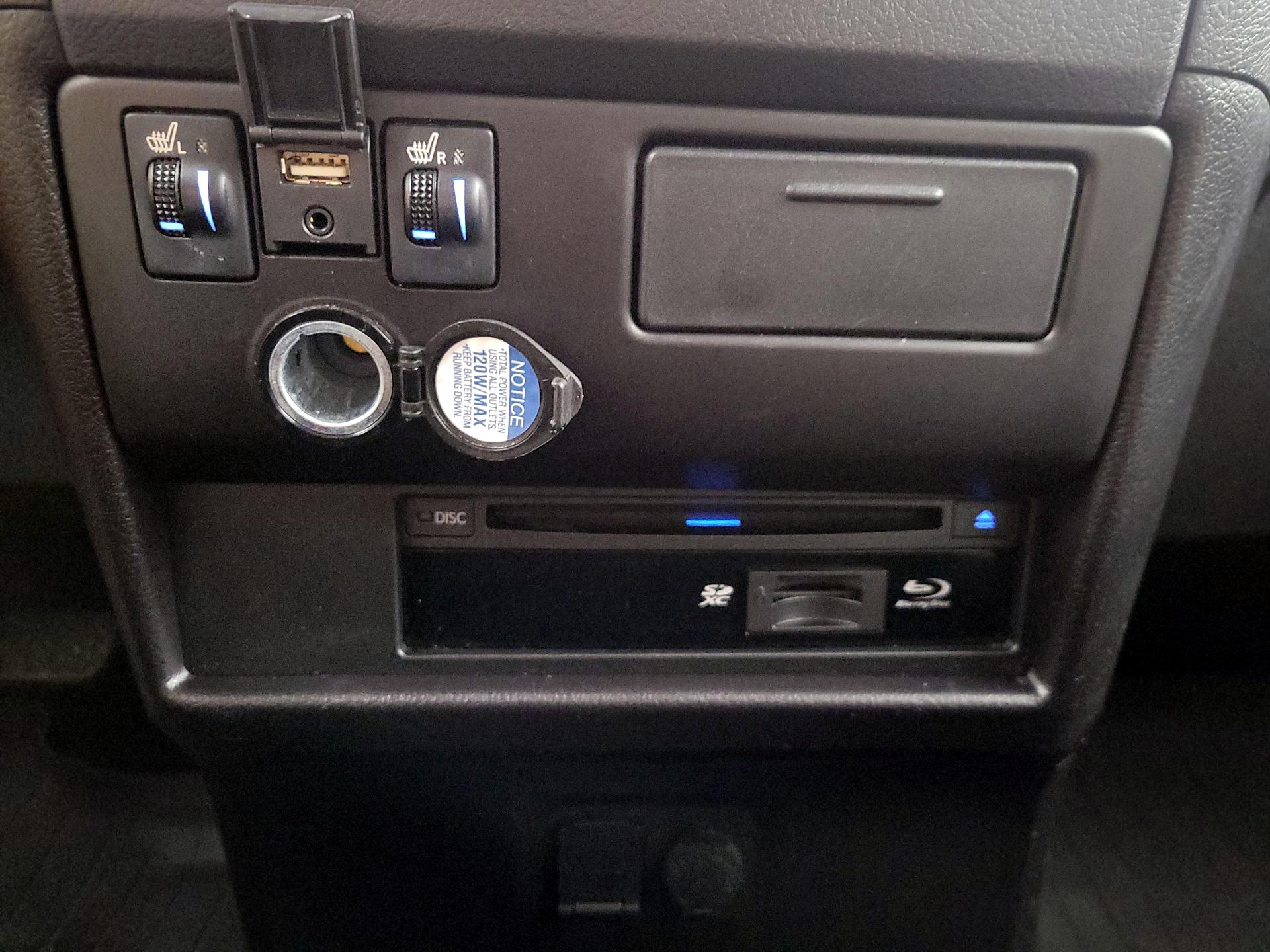 Thumbnail: 2019 Toyota Sienna - 19
