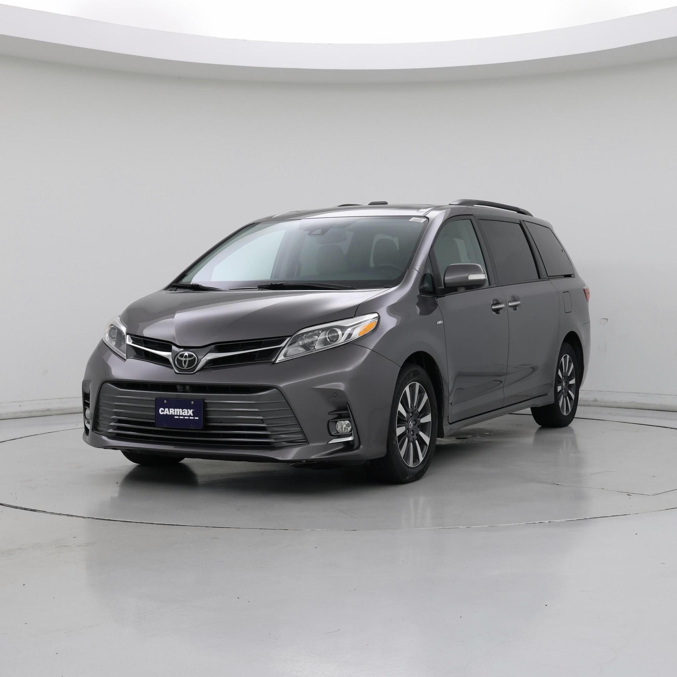 Thumbnail: 2019 Toyota Sienna - 4
