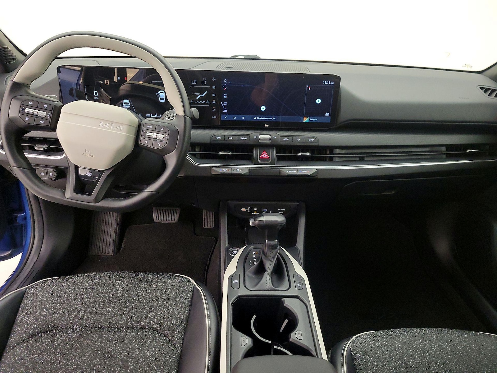 2025 Kia K4 GT-Line - Photo 10