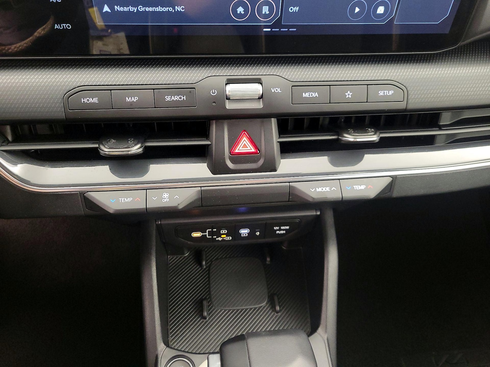 2025 Kia K4 GT-Line - Photo 18