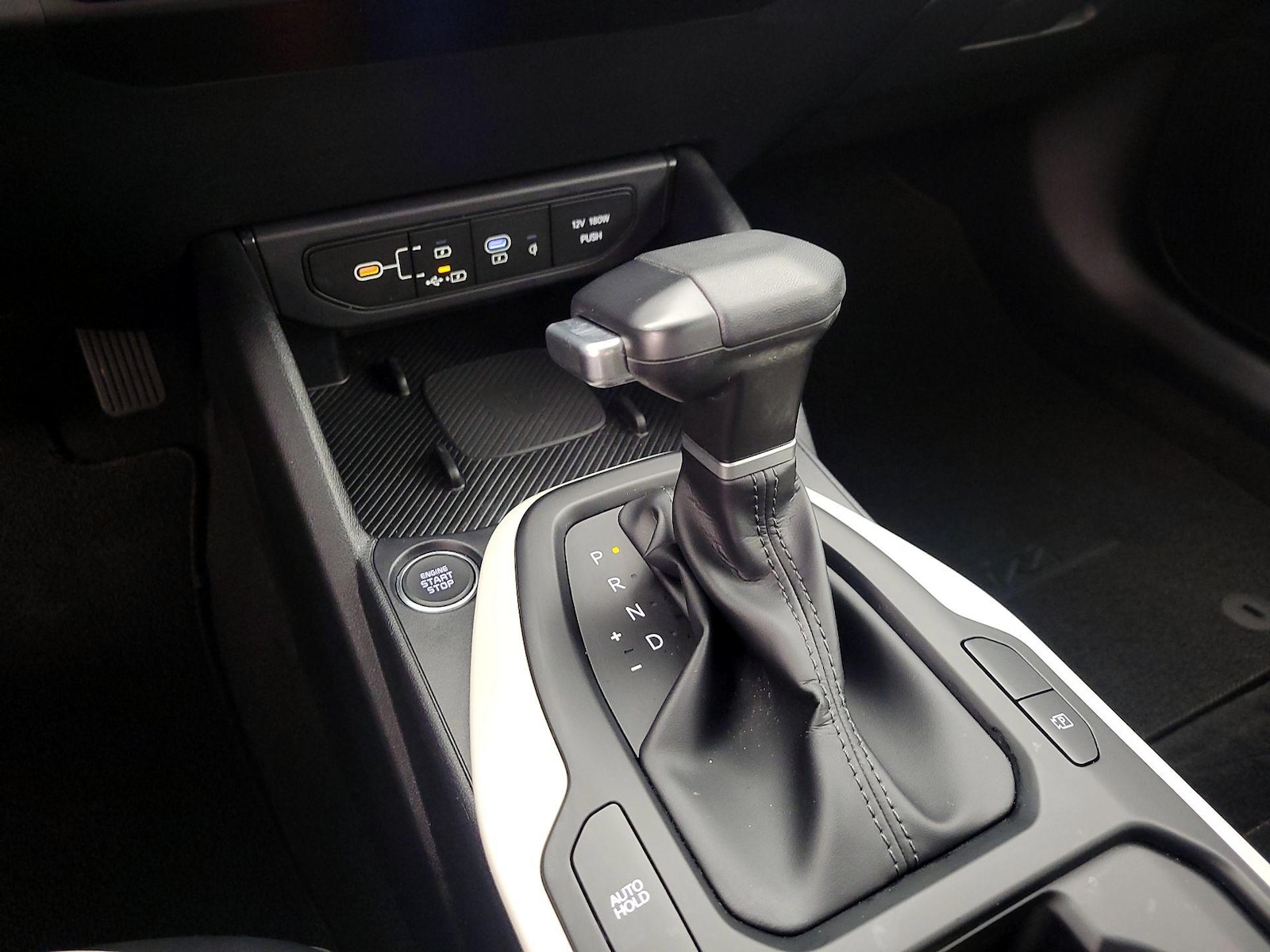 2025 Kia K4 GT-Line - Photo 19