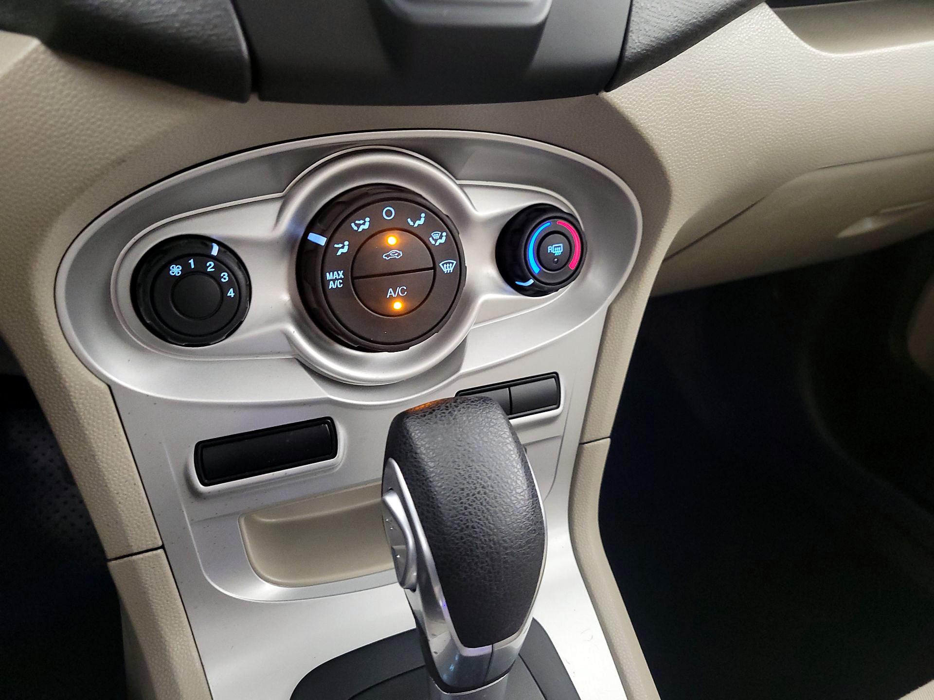 Thumbnail: 2017 Ford Fiesta - 15
