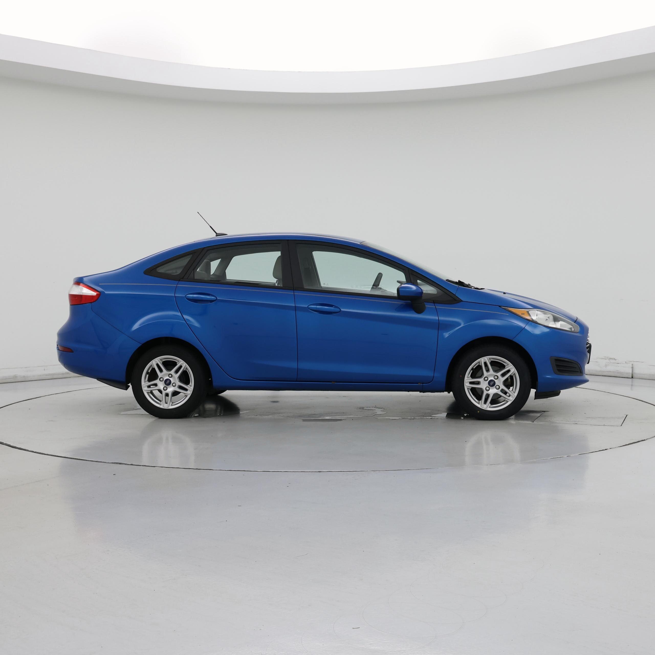 Thumbnail: 2017 Ford Fiesta - 7