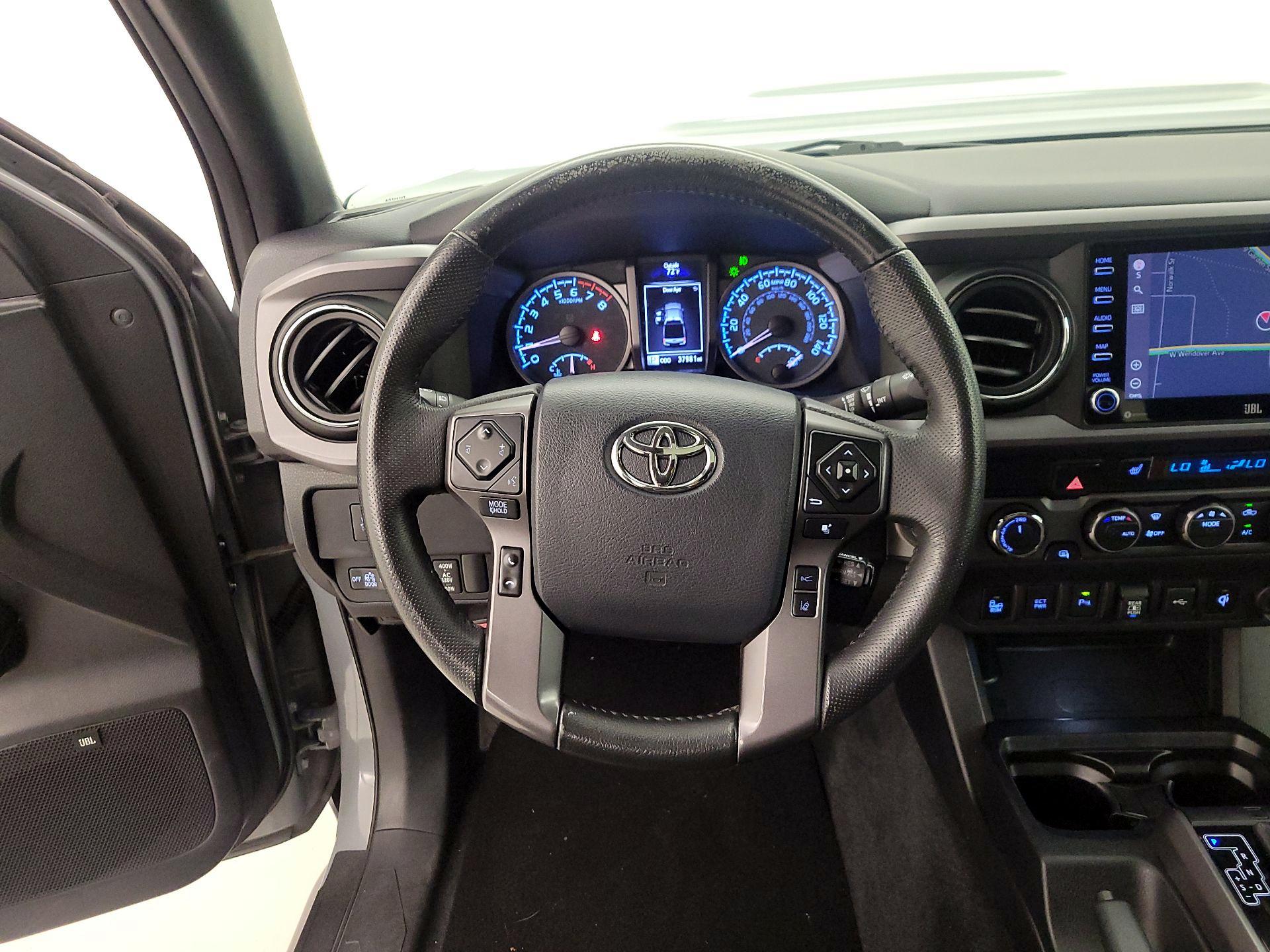 Thumbnail: 2020 Toyota Tacoma - 10