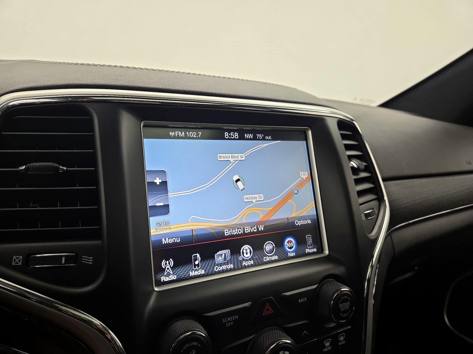 2015 Jeep Grand Cherokee SRT - Photo 15