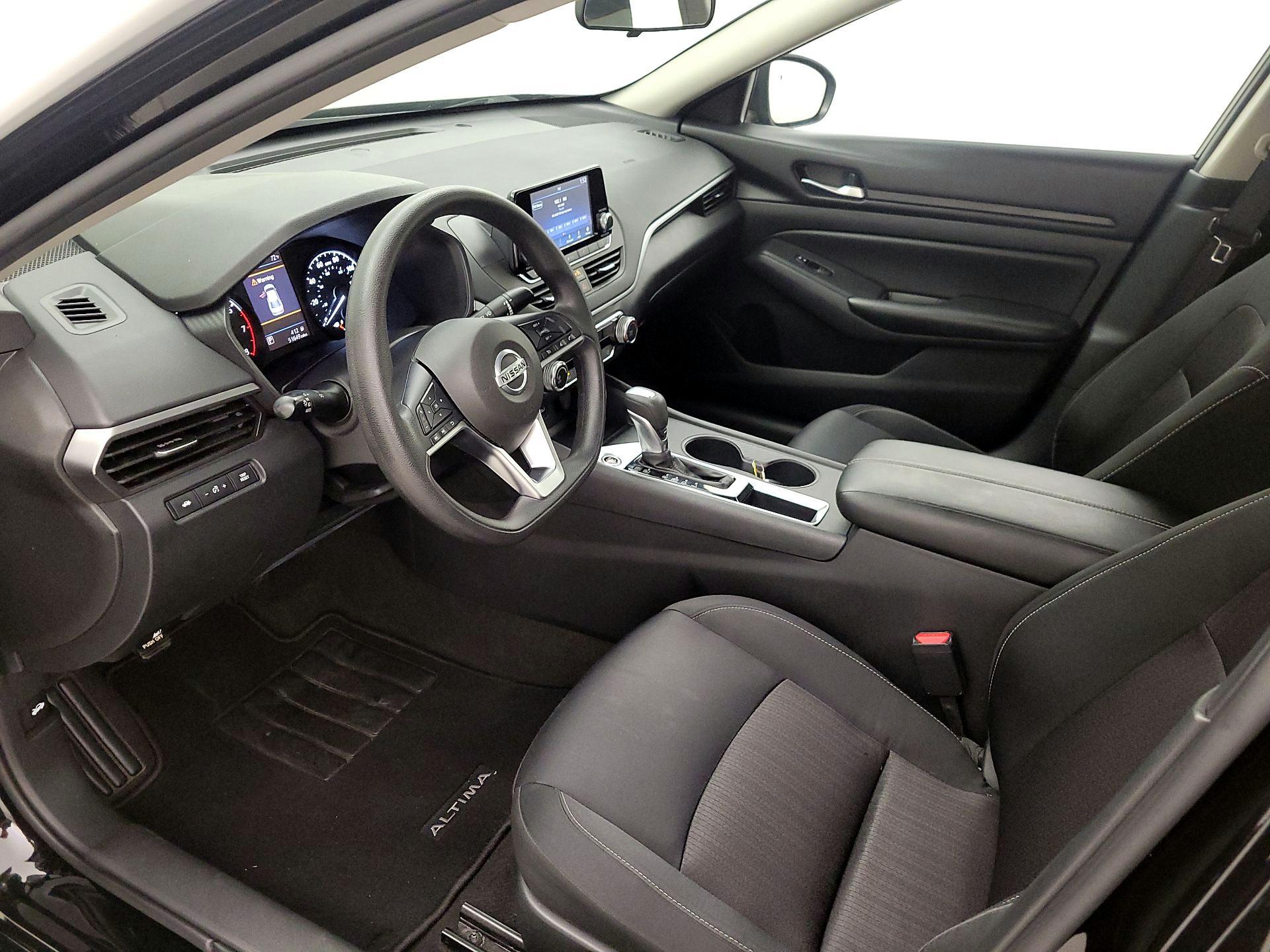 Thumbnail: 2022 Nissan Altima - 11