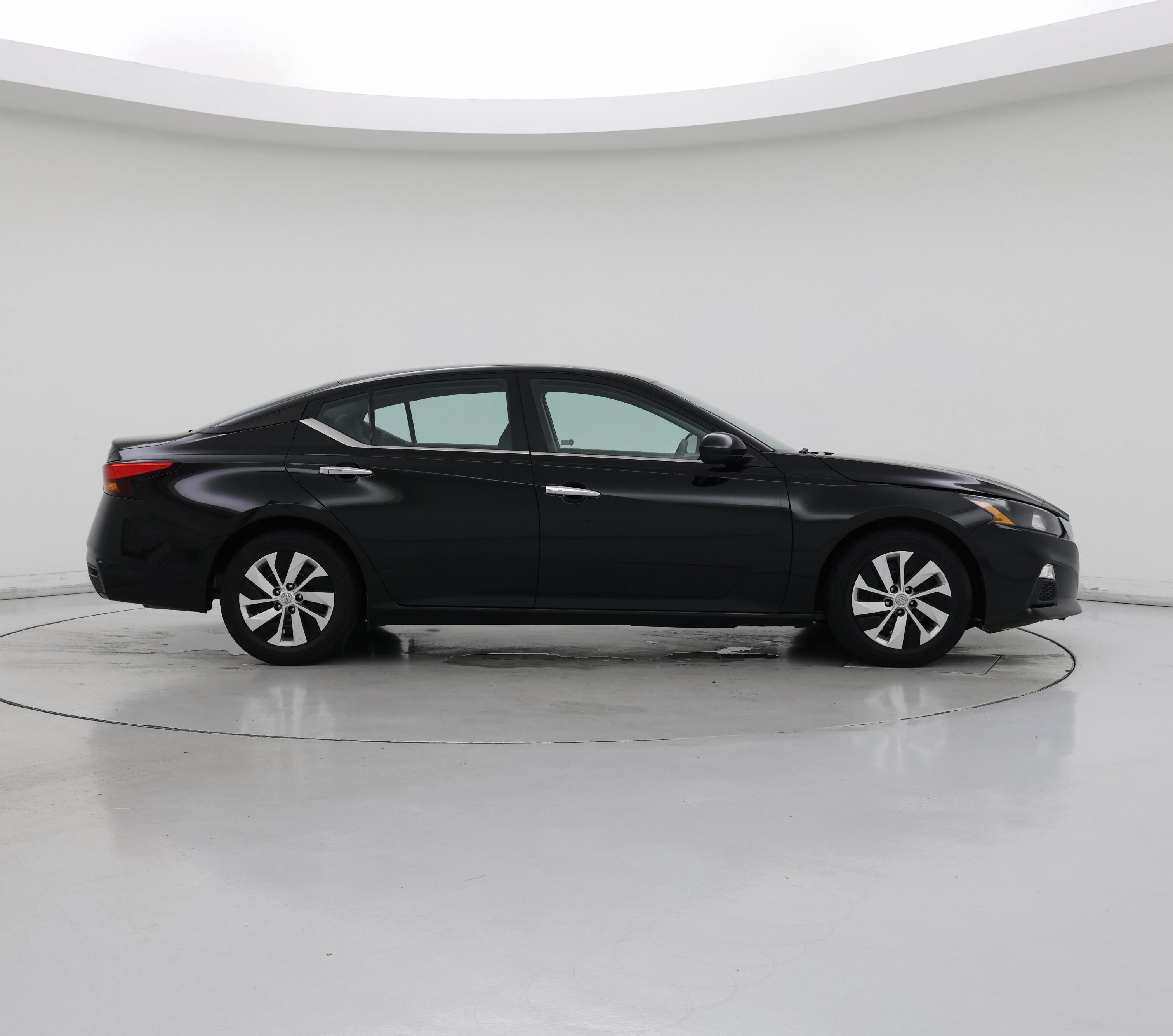 Thumbnail: 2022 Nissan Altima - 7