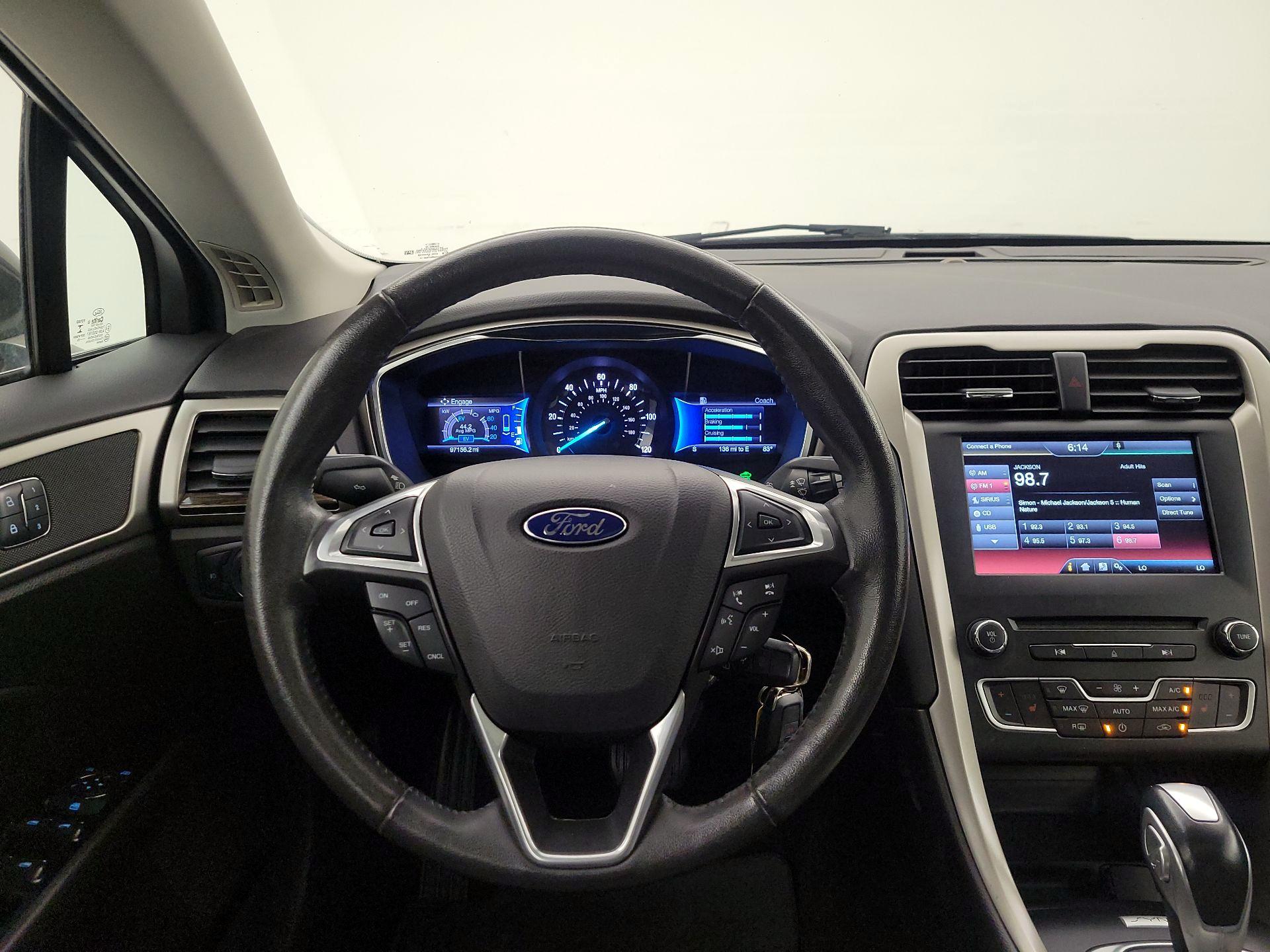 Thumbnail: 2016 Ford Fusion - 10
