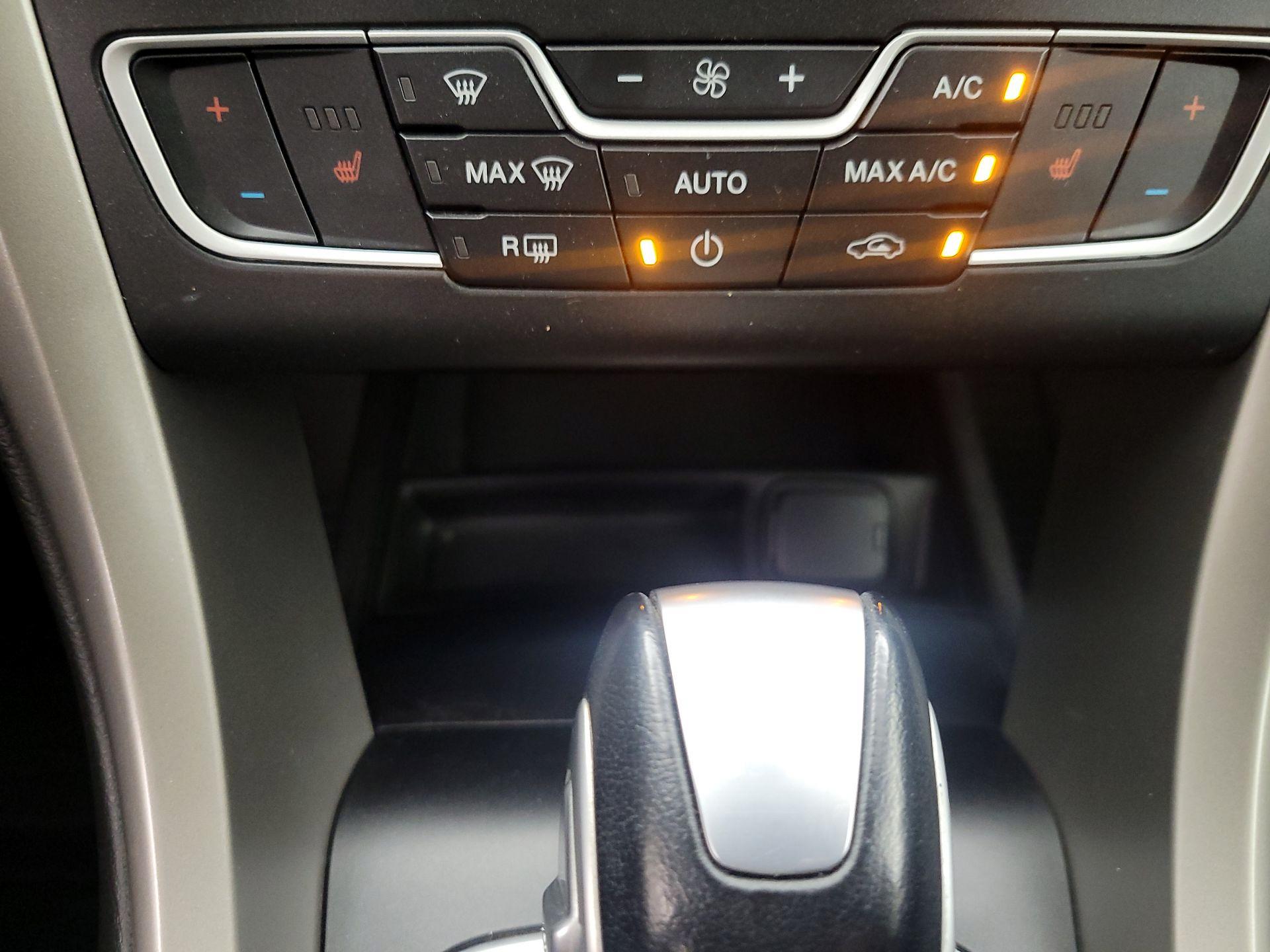 Thumbnail: 2016 Ford Fusion - 15