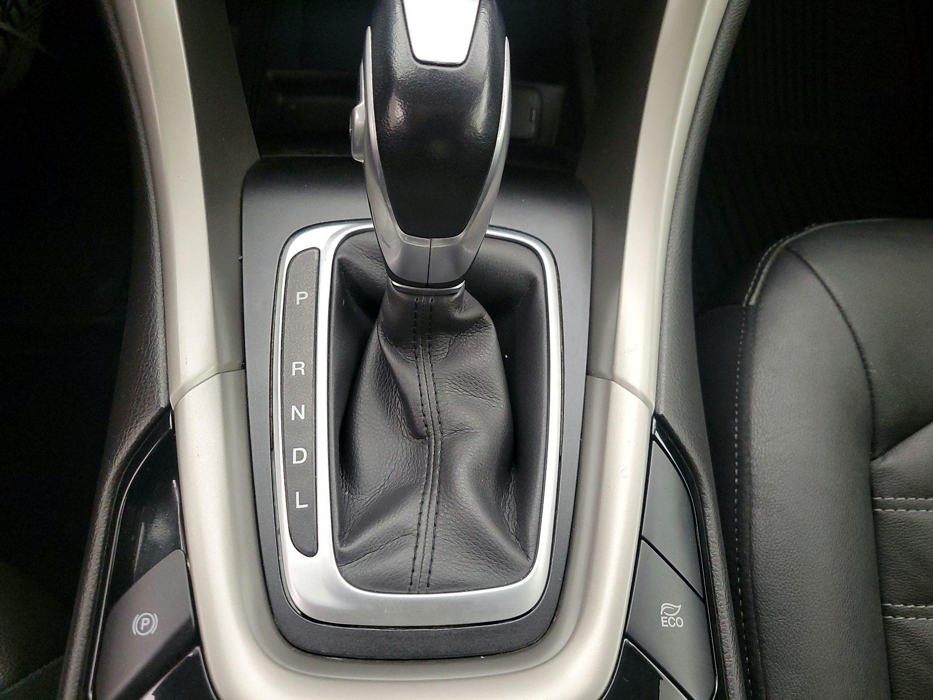 Thumbnail: 2016 Ford Fusion - 16