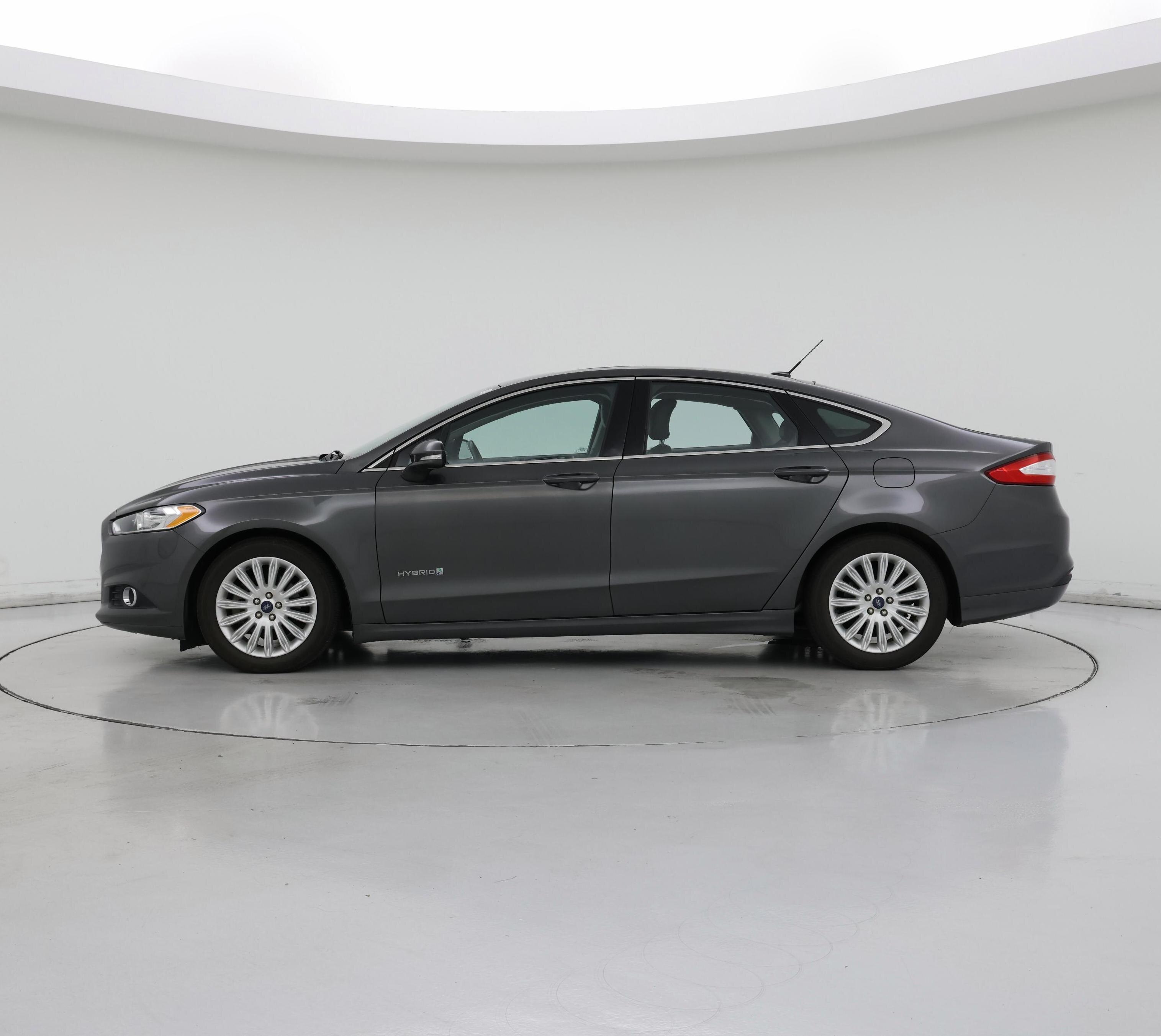 Thumbnail: 2016 Ford Fusion - 3