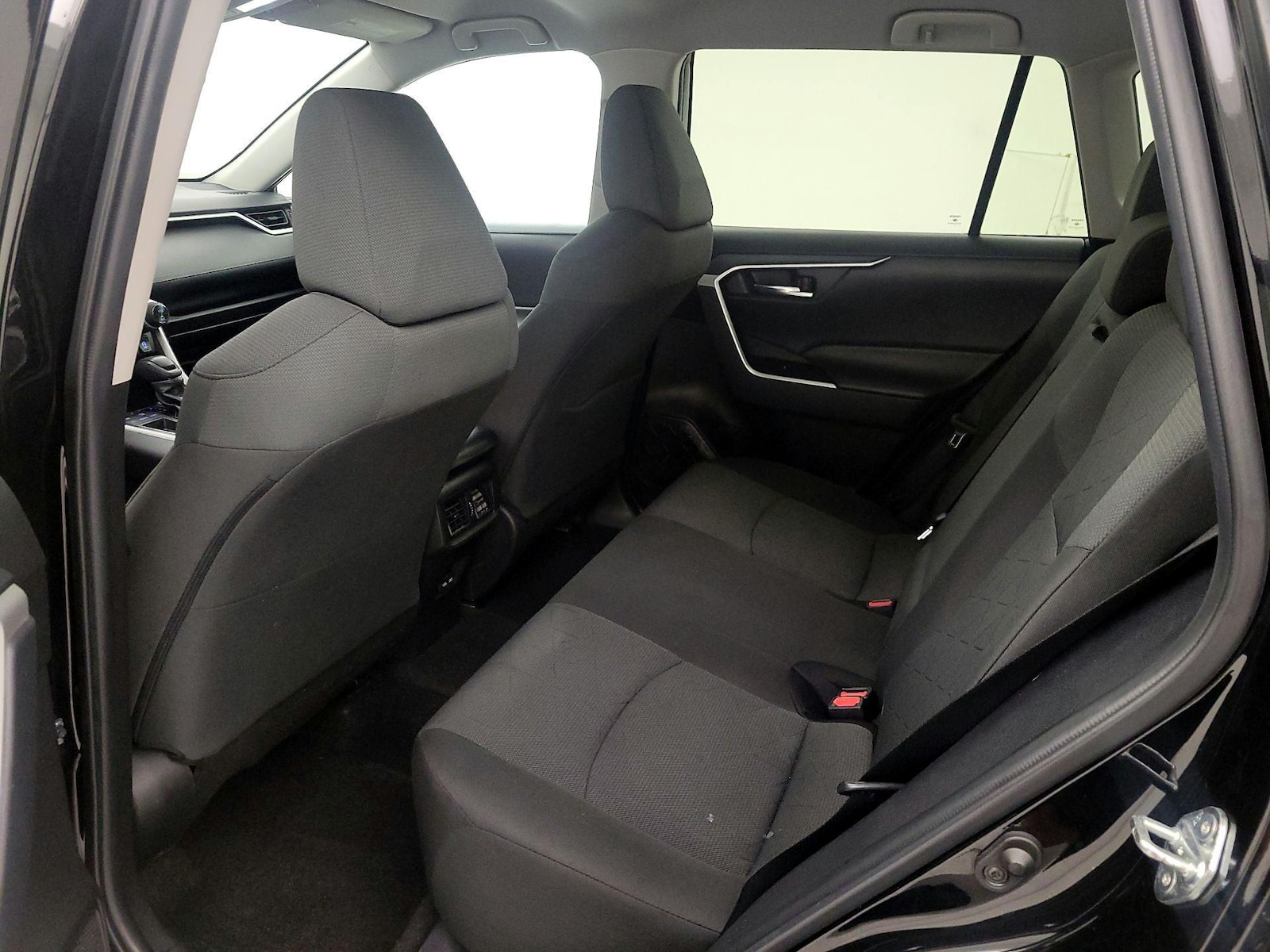 2022 Toyota RAV4 XLE - Photo 20