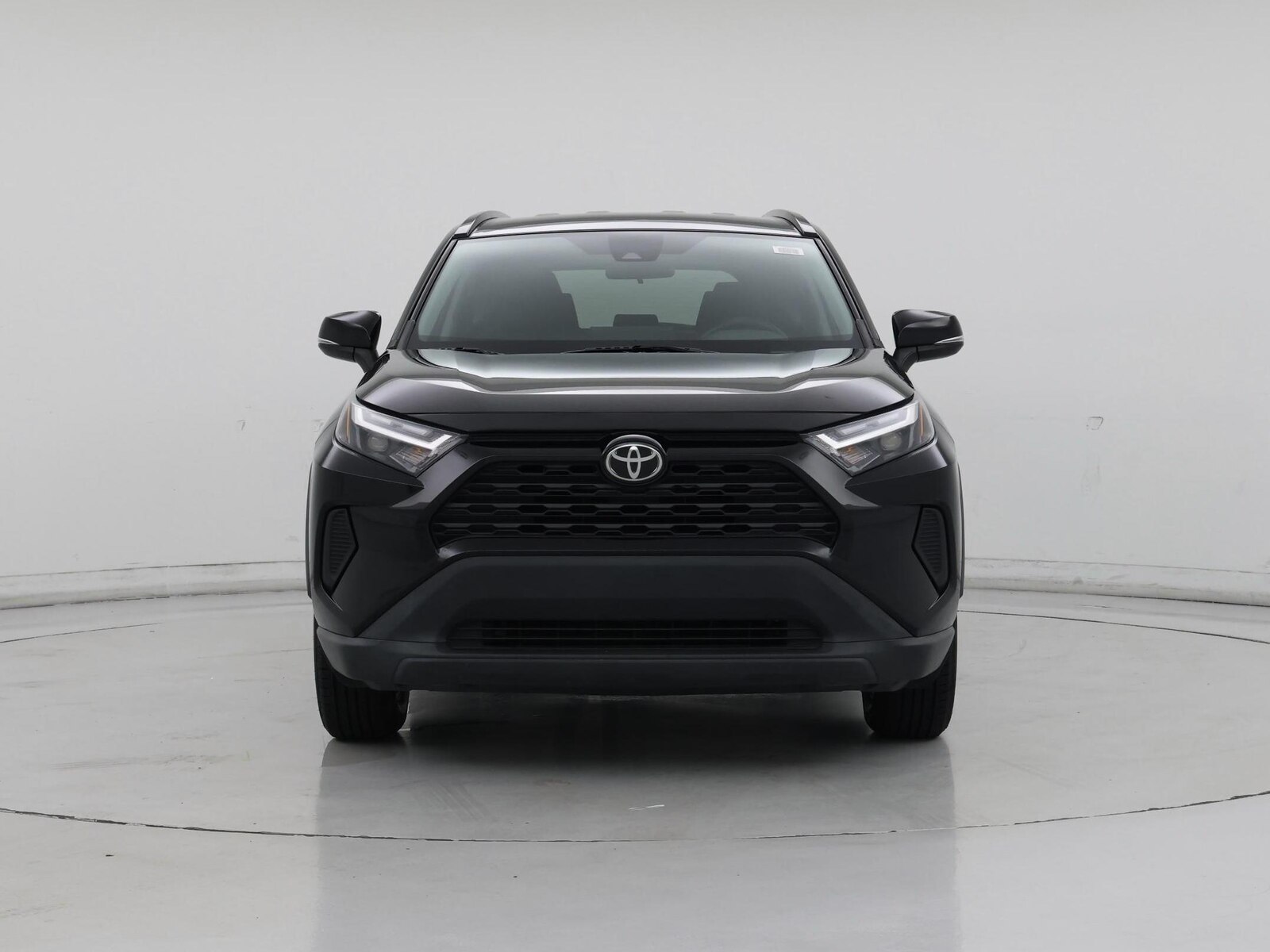 2022 Toyota RAV4 XLE - Photo 6