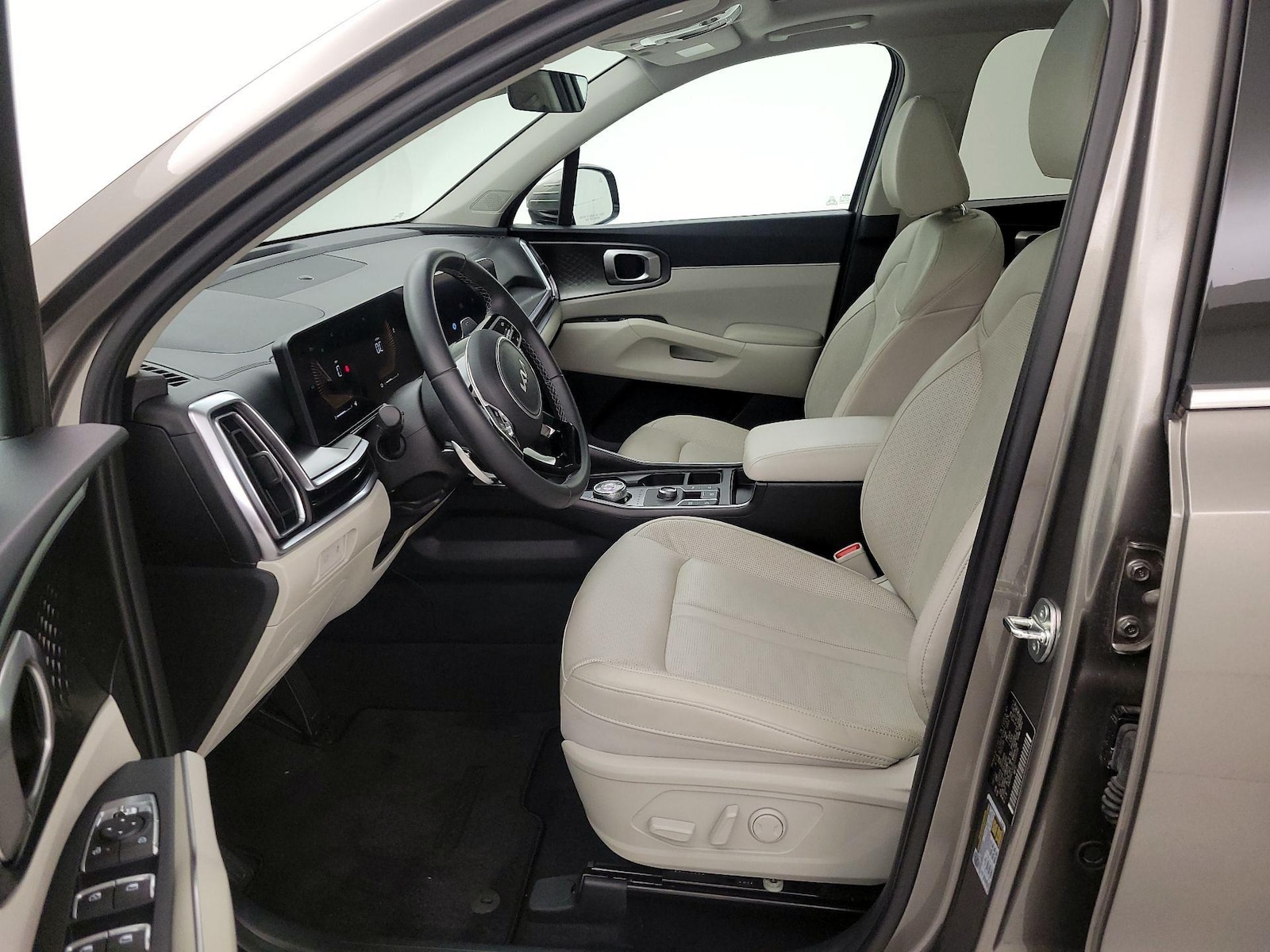 2025 Kia Sorento EX Hybrid - Photo 12