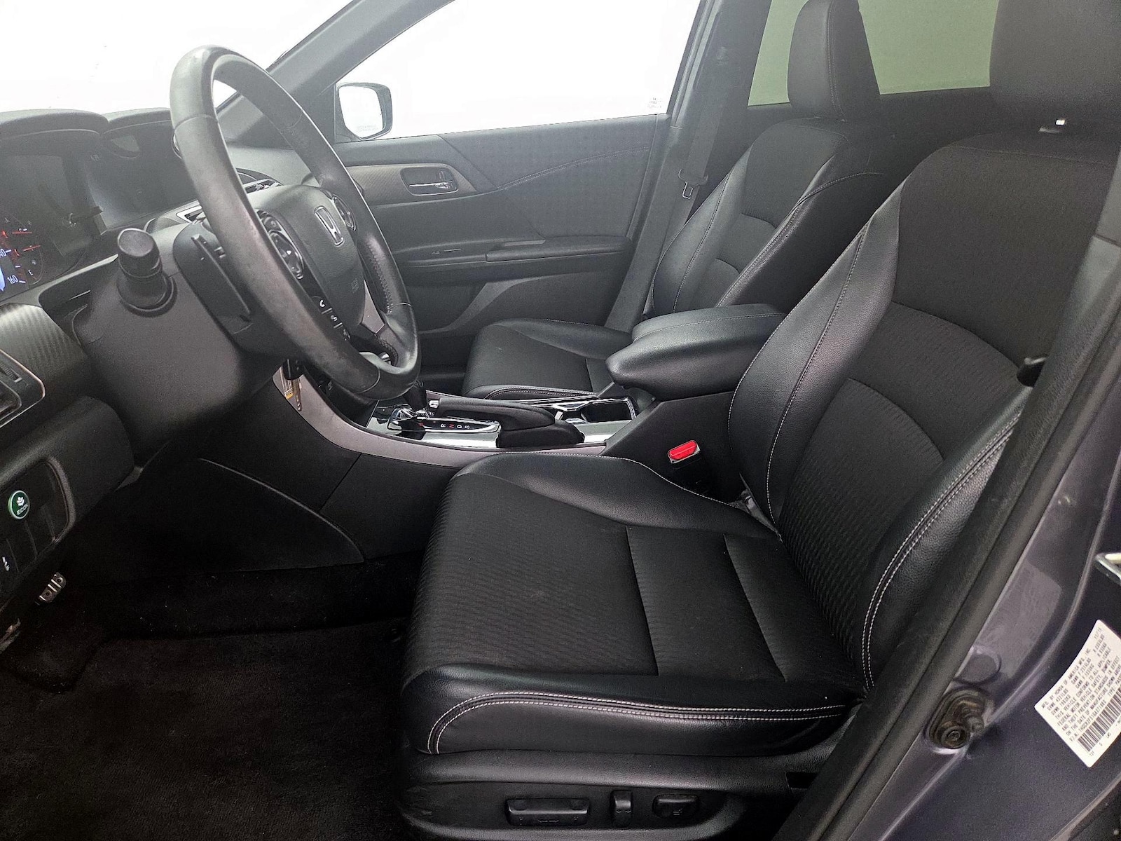 Power Seat(s) & Side Airbags