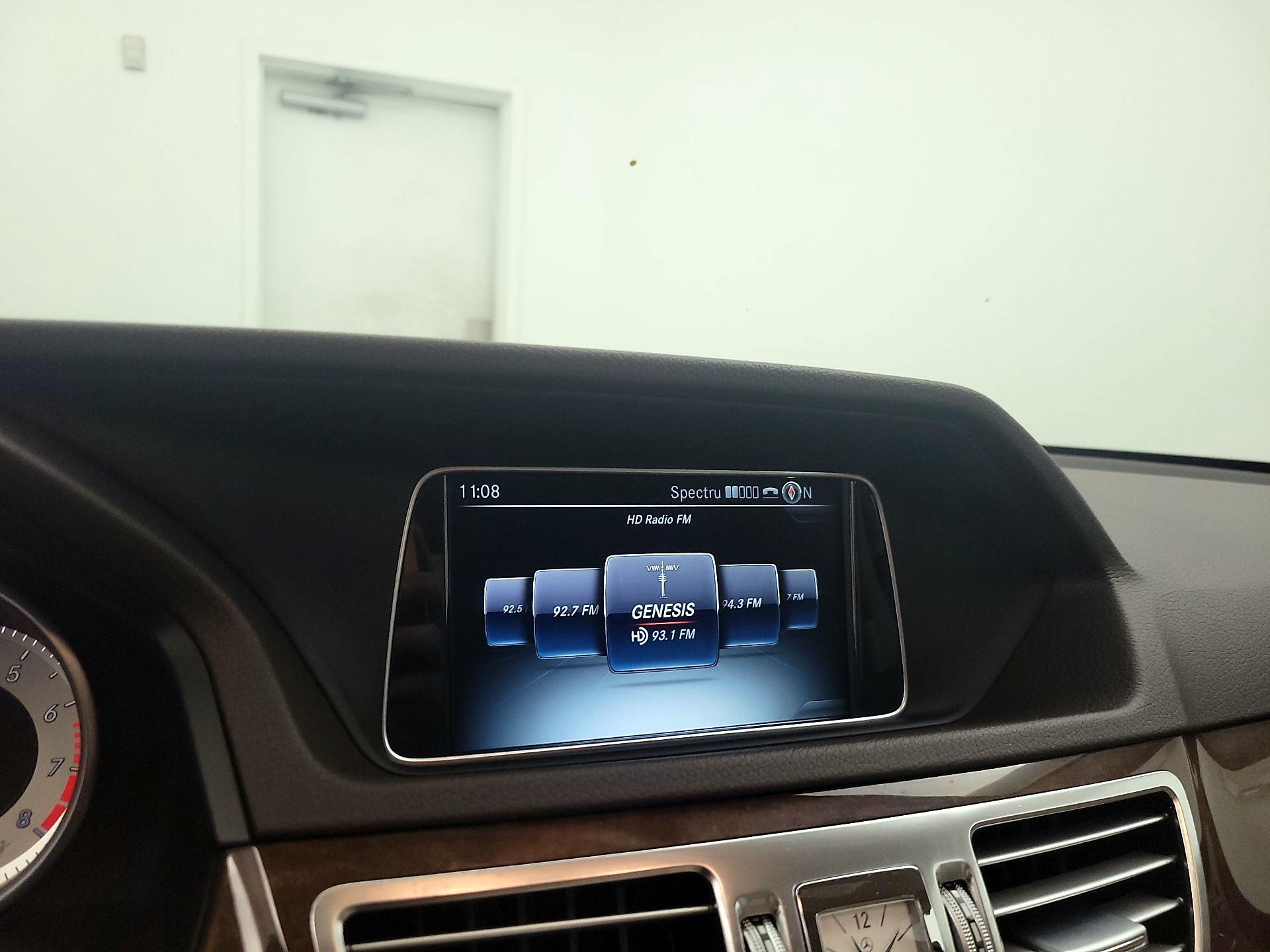 Thumbnail: 2016 Mercedes-Benz E-Class - 12