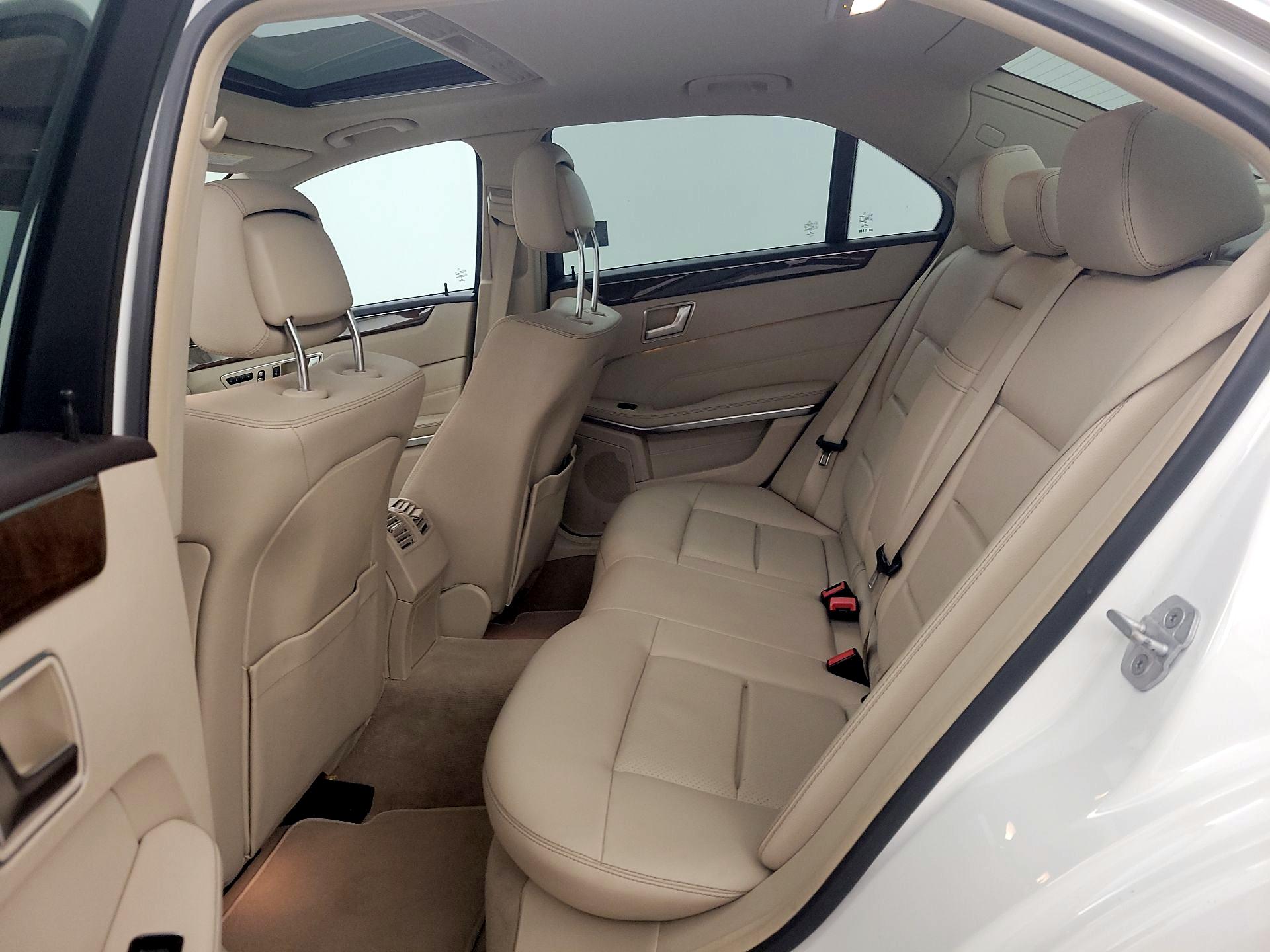 Thumbnail: 2016 Mercedes-Benz E-Class - 17