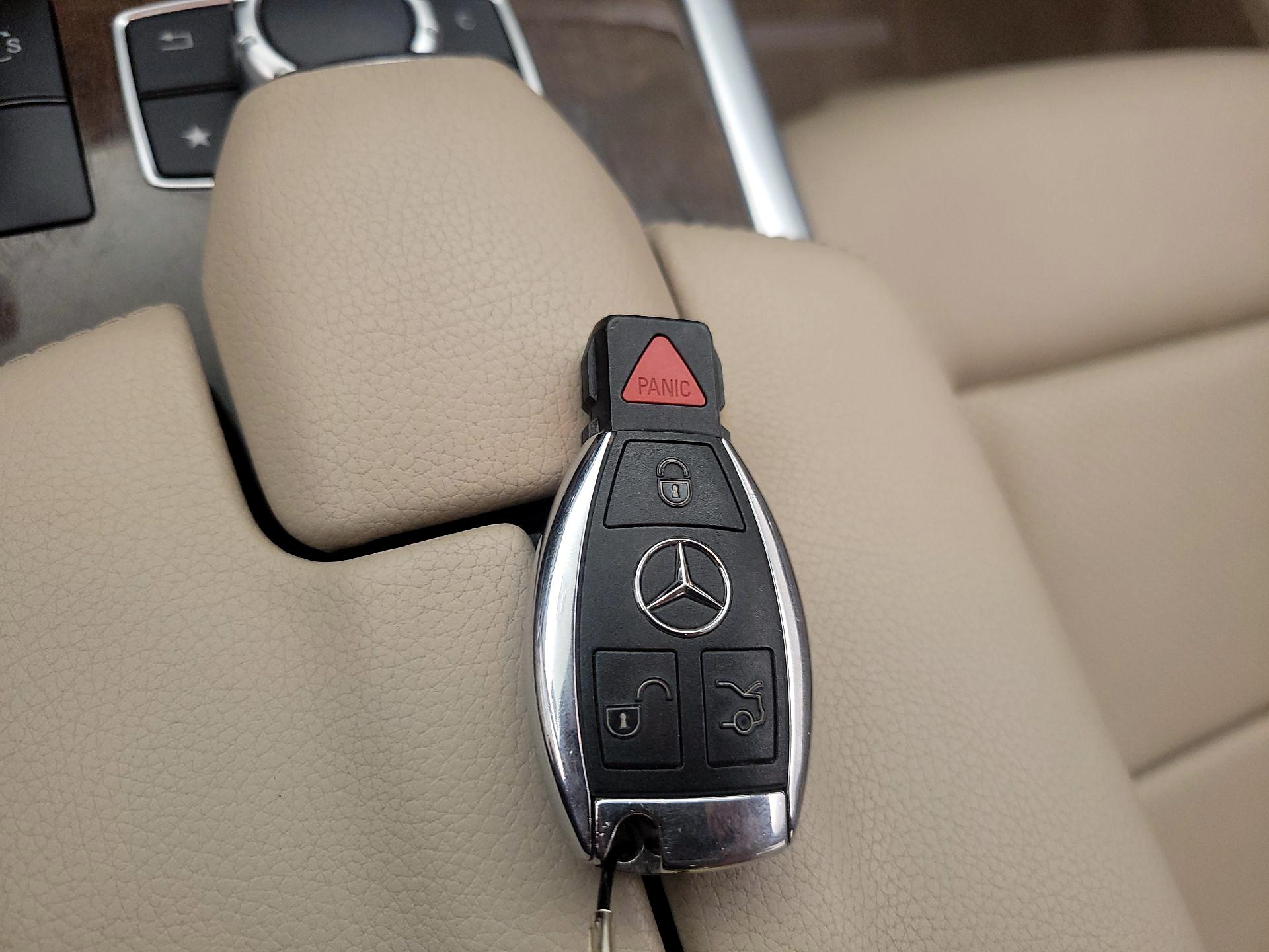 Thumbnail: 2016 Mercedes-Benz E-Class - 20