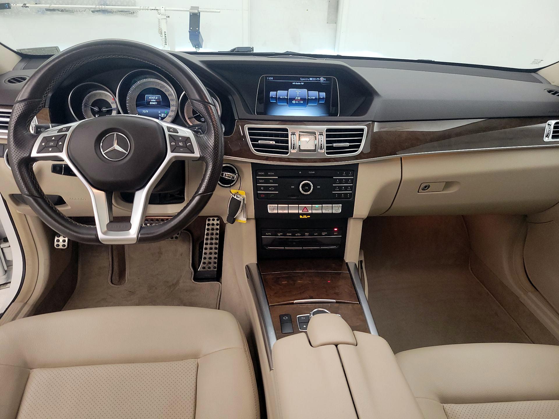 Thumbnail: 2016 Mercedes-Benz E-Class - 8