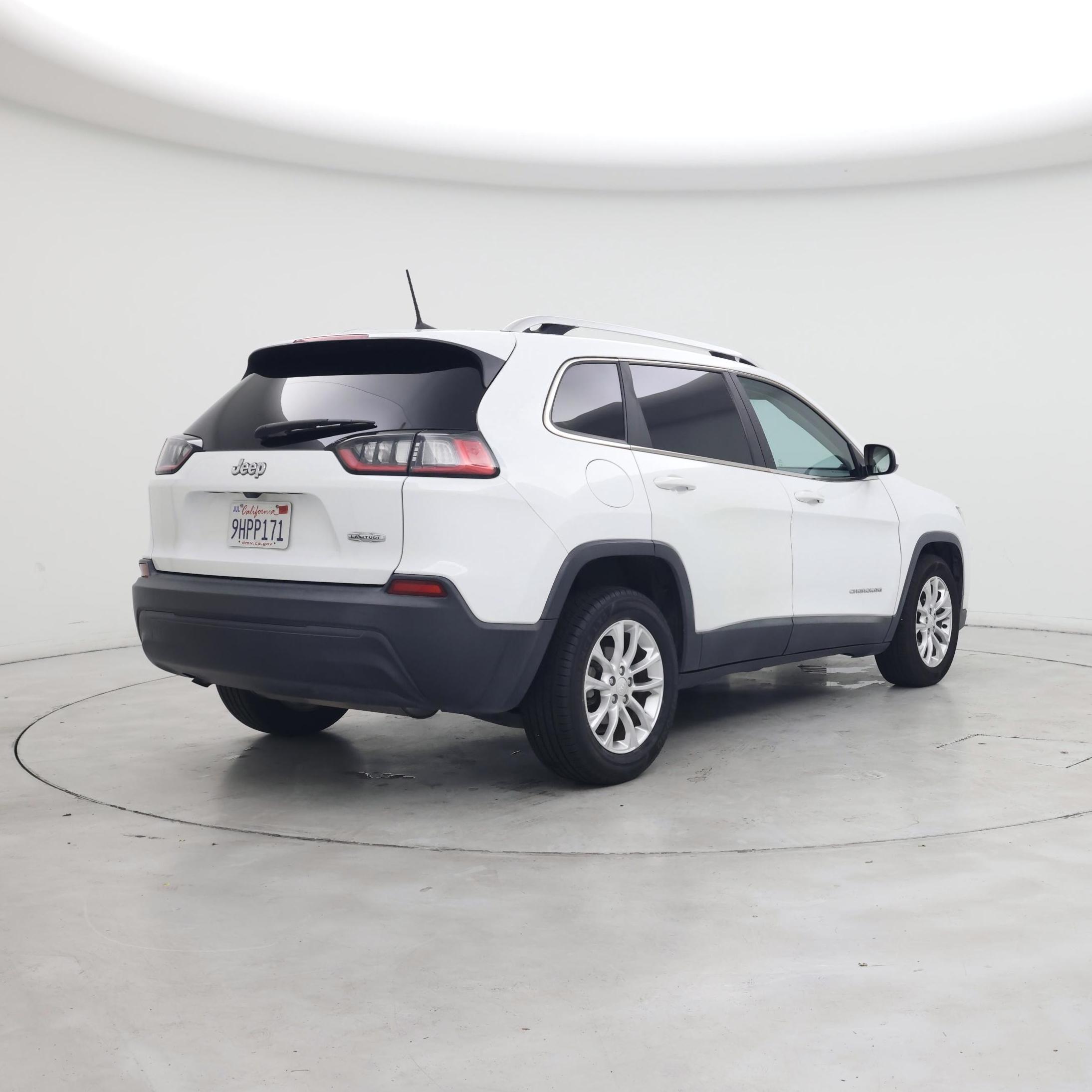 Thumbnail: 2019 Jeep Cherokee - 8