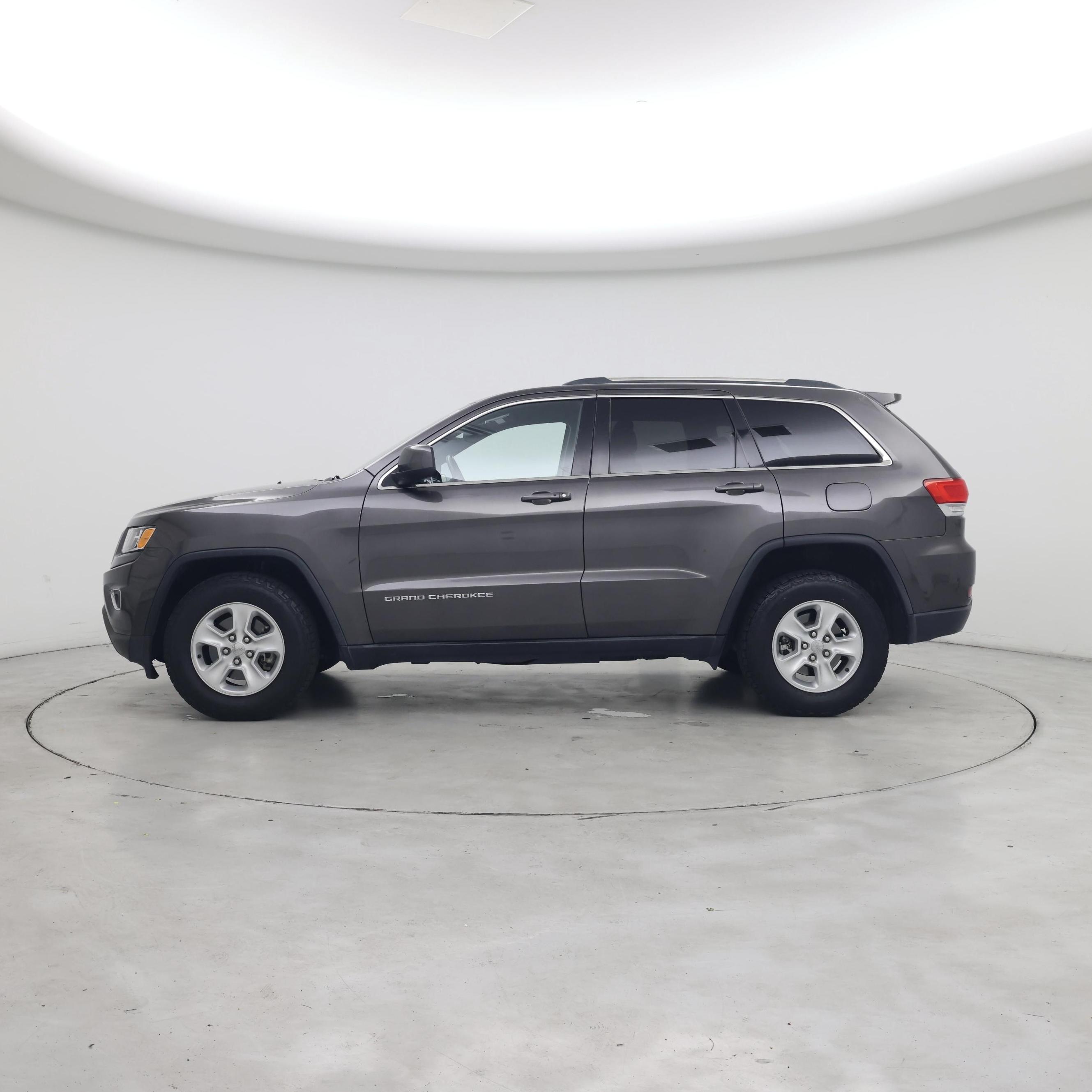 Thumbnail: 2015 Jeep Grand Cherokee - 3