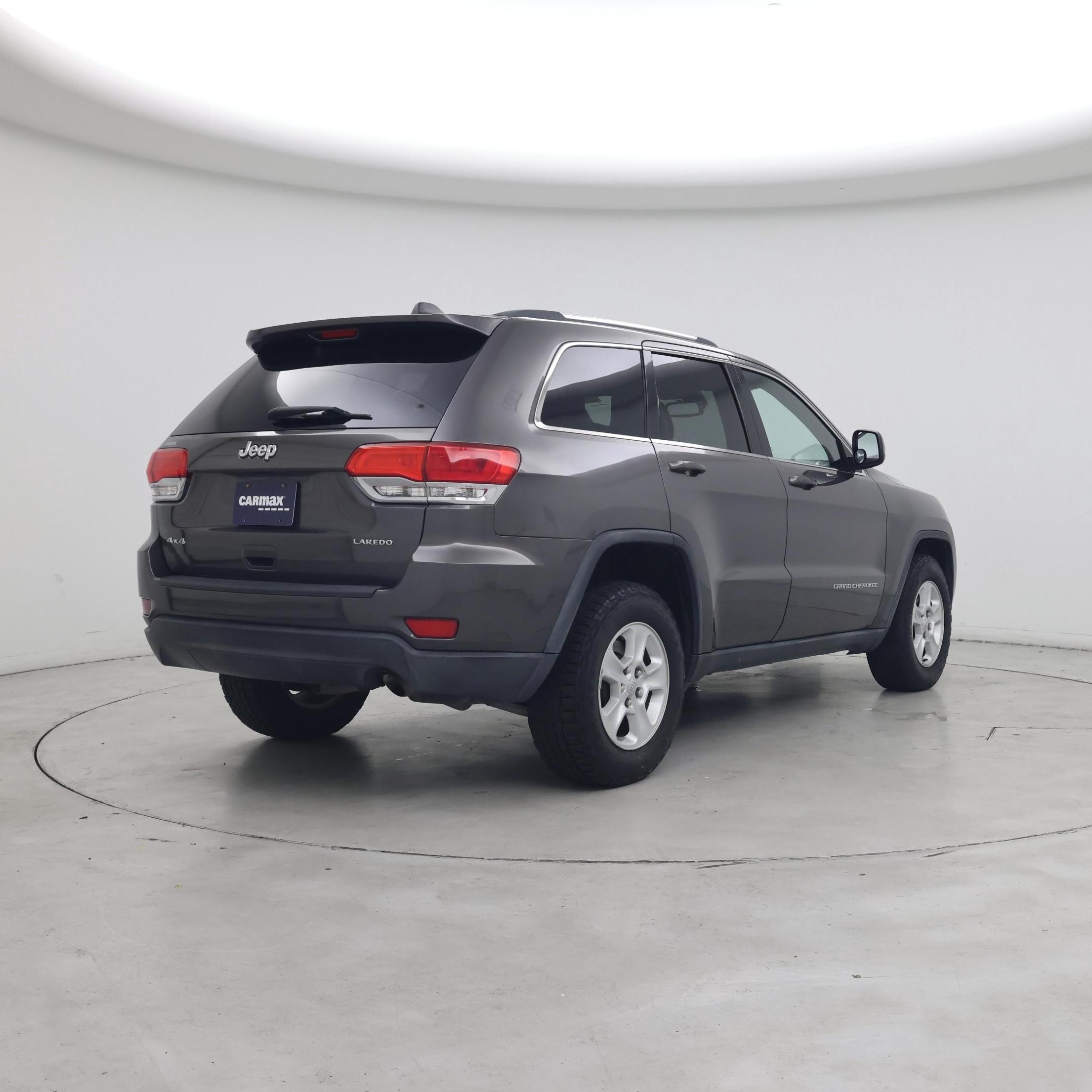 Thumbnail: 2015 Jeep Grand Cherokee - 8