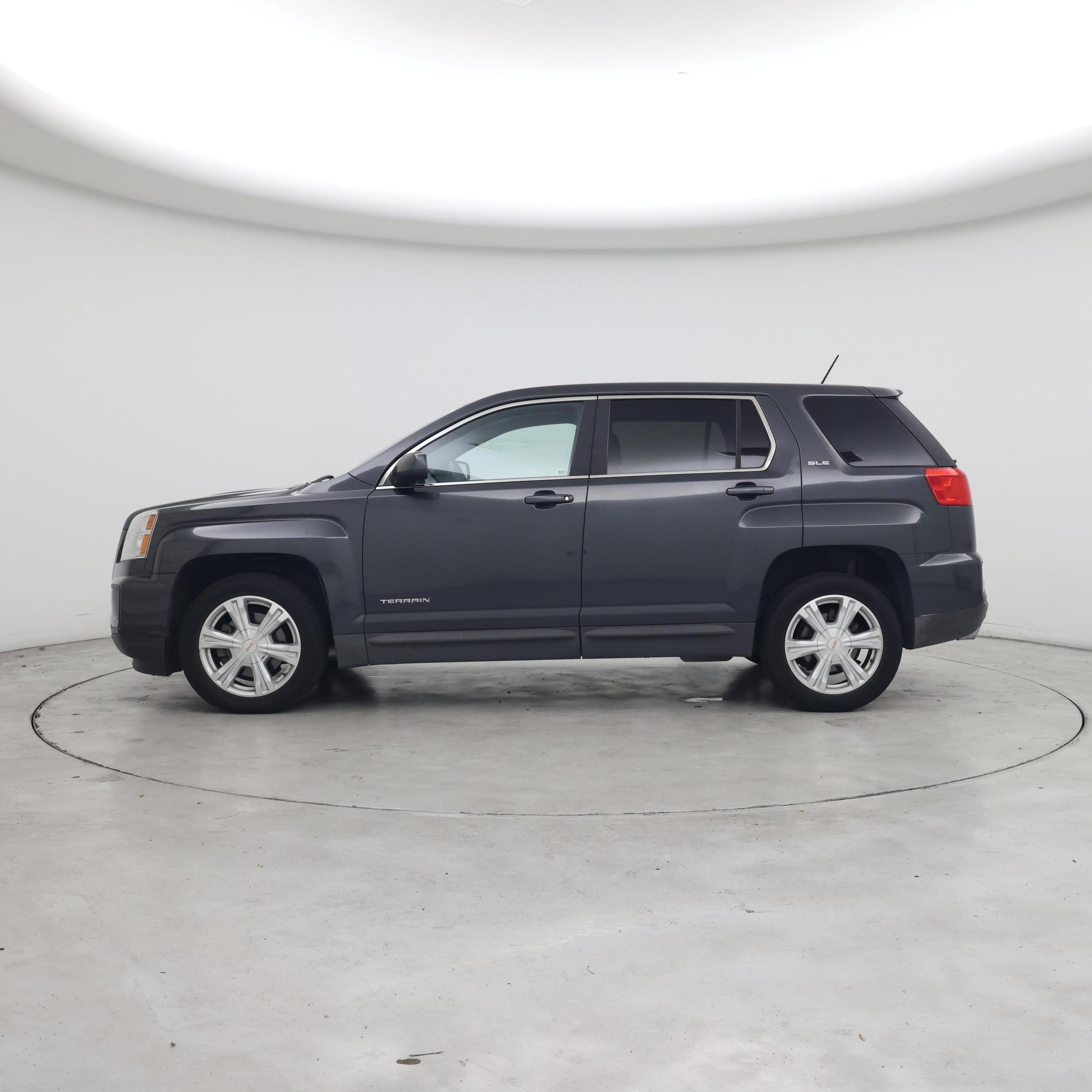 Thumbnail: 2017 GMC Terrain - 3
