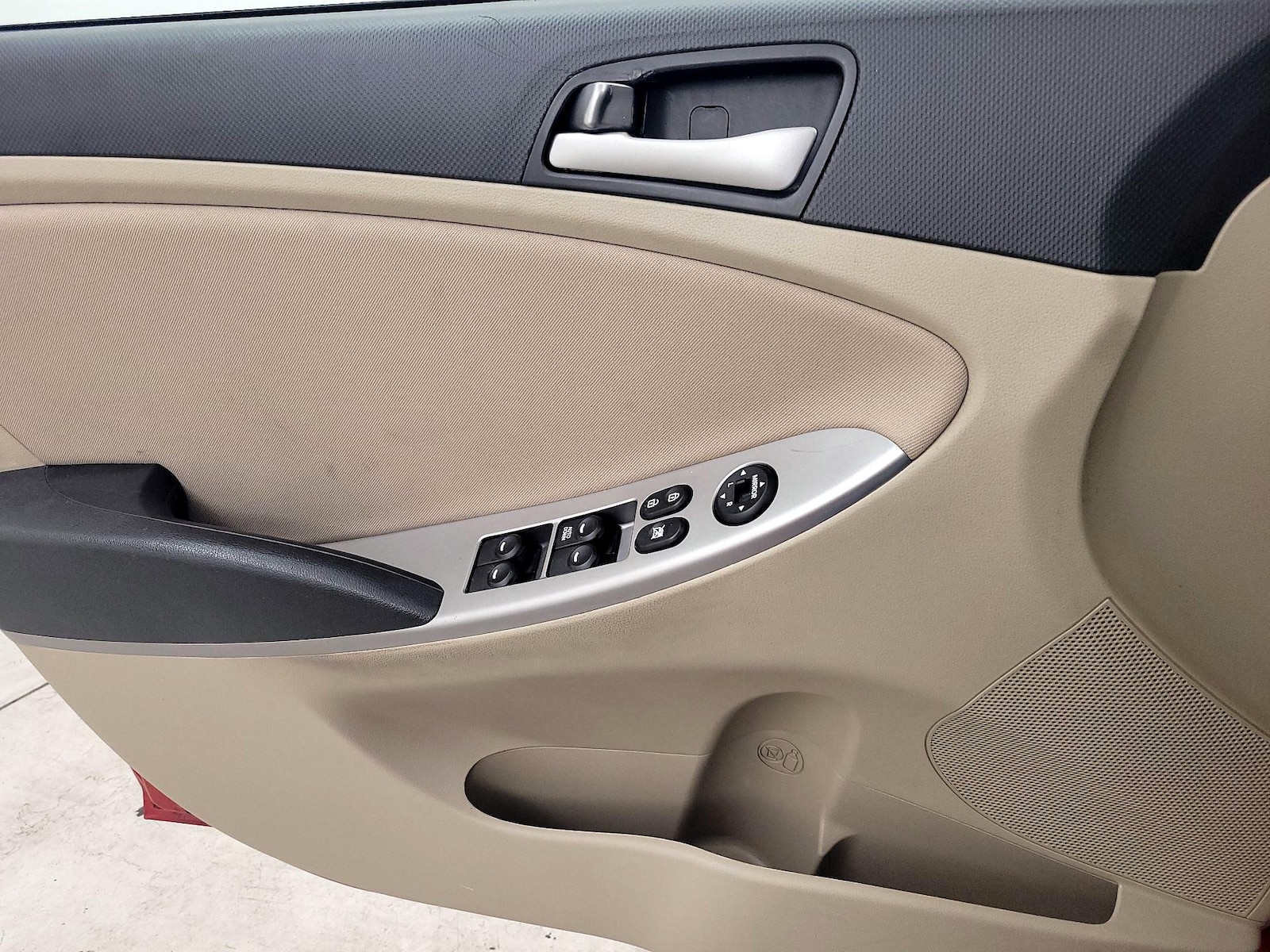 2017 Hyundai Accent SE - Photo 13