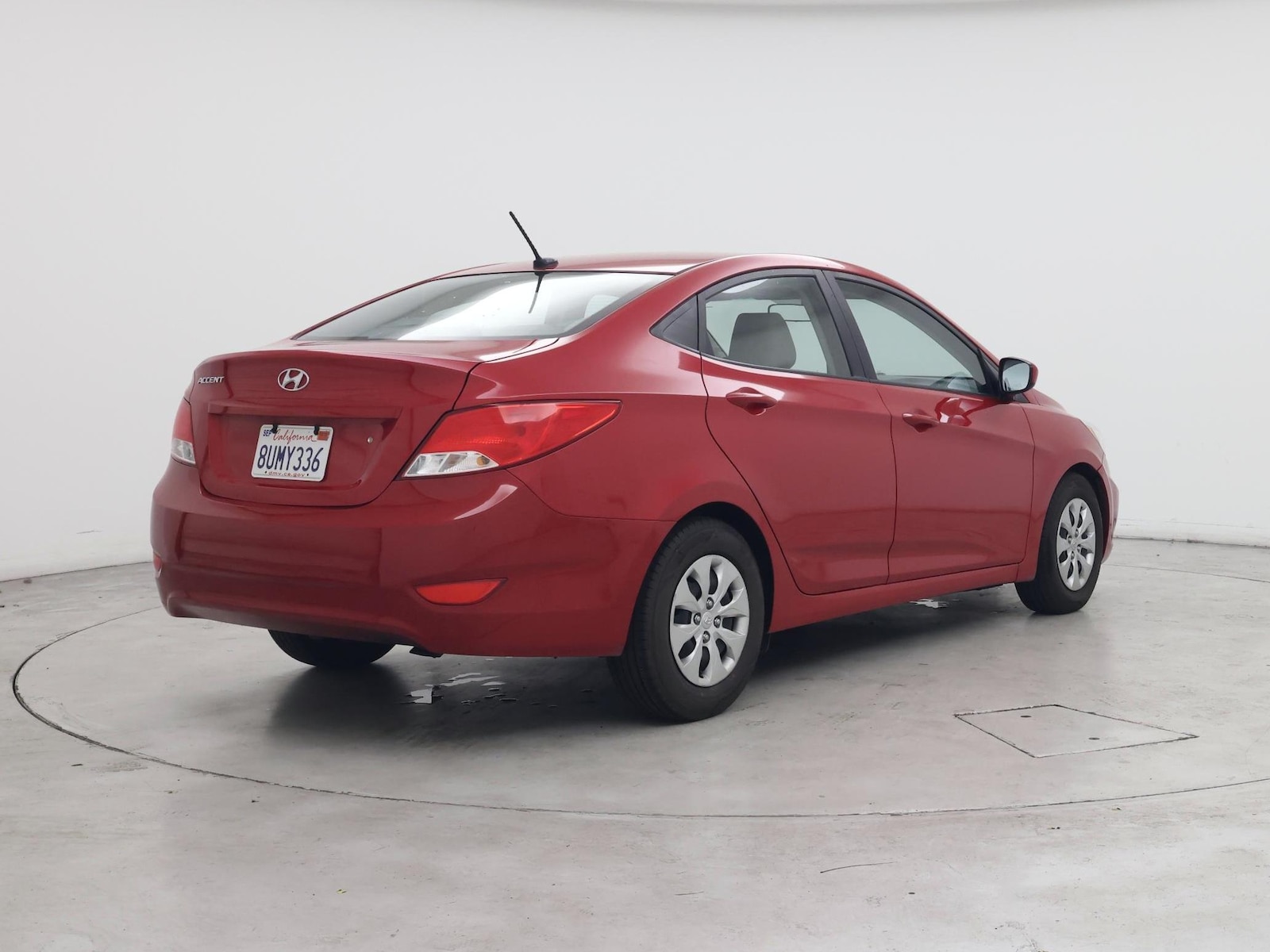 2017 Hyundai Accent SE - Photo 9