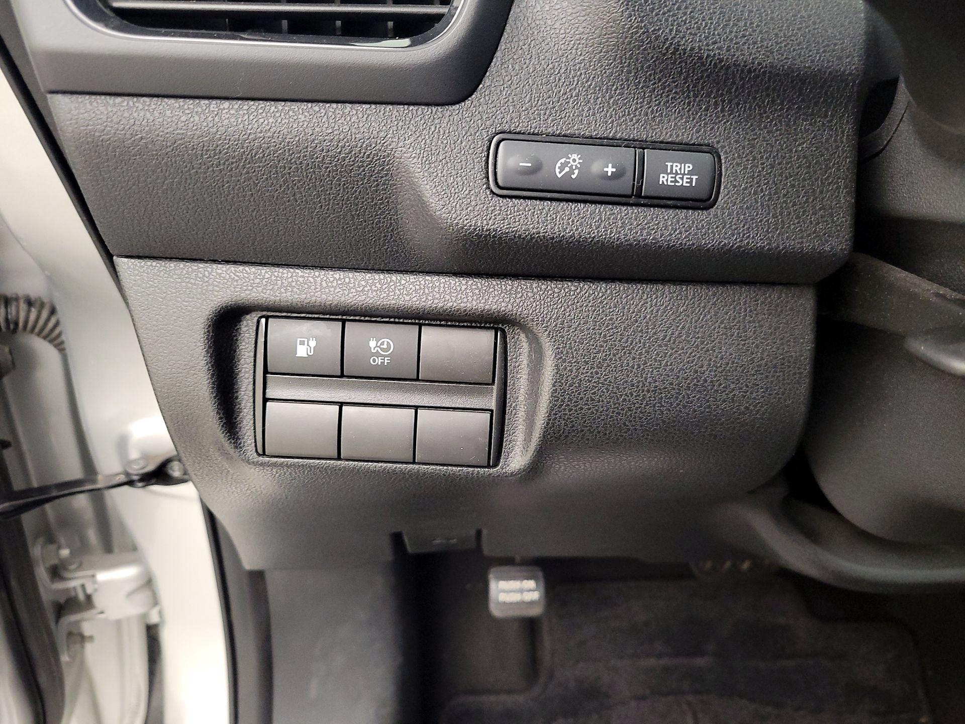 Thumbnail: 2019 Nissan Leaf - 13