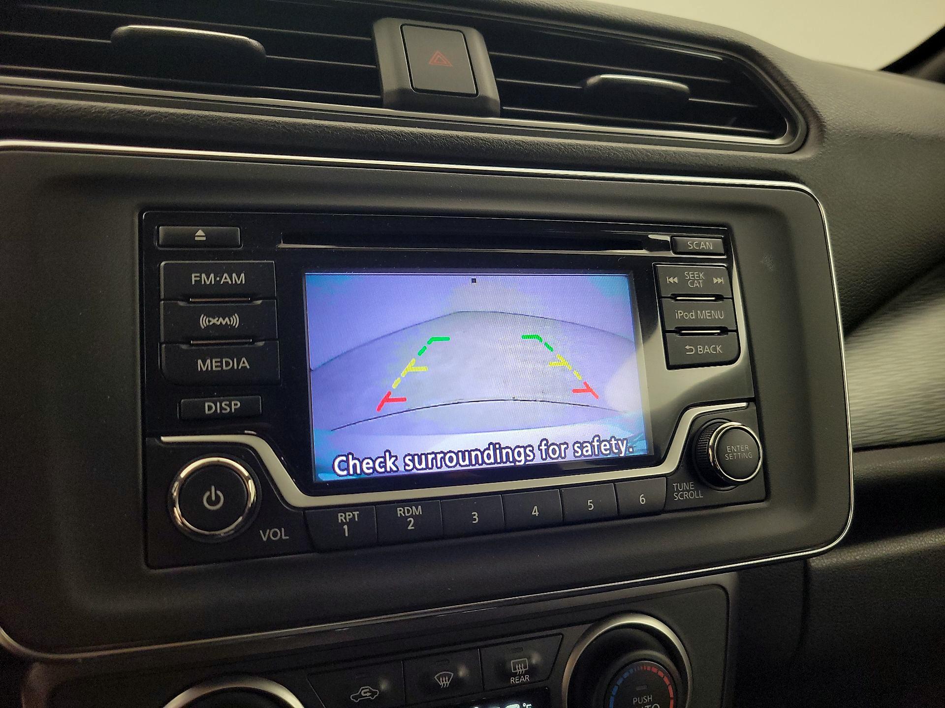 Thumbnail: 2019 Nissan Leaf - 14