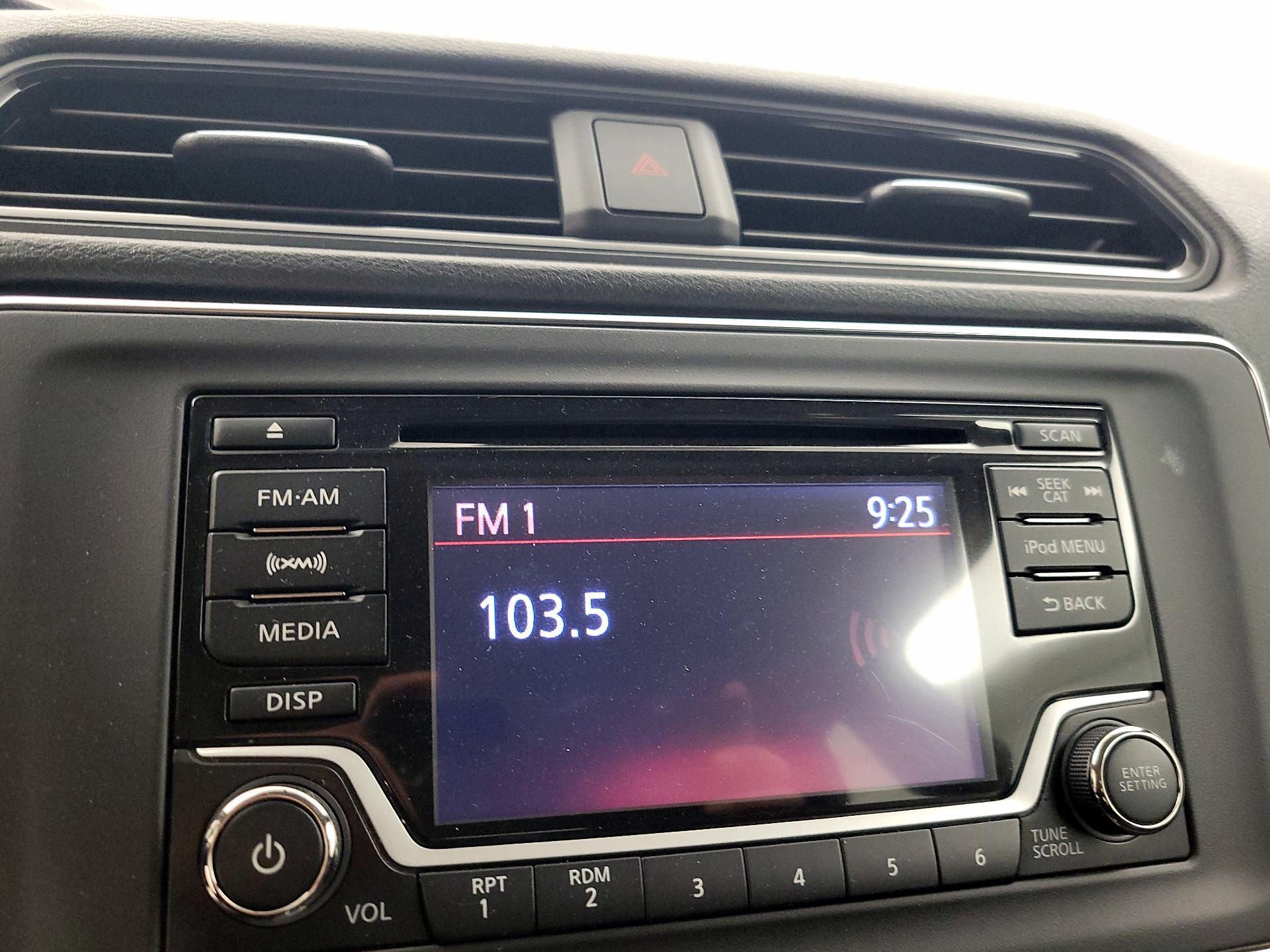 Thumbnail: 2019 Nissan Leaf - 15