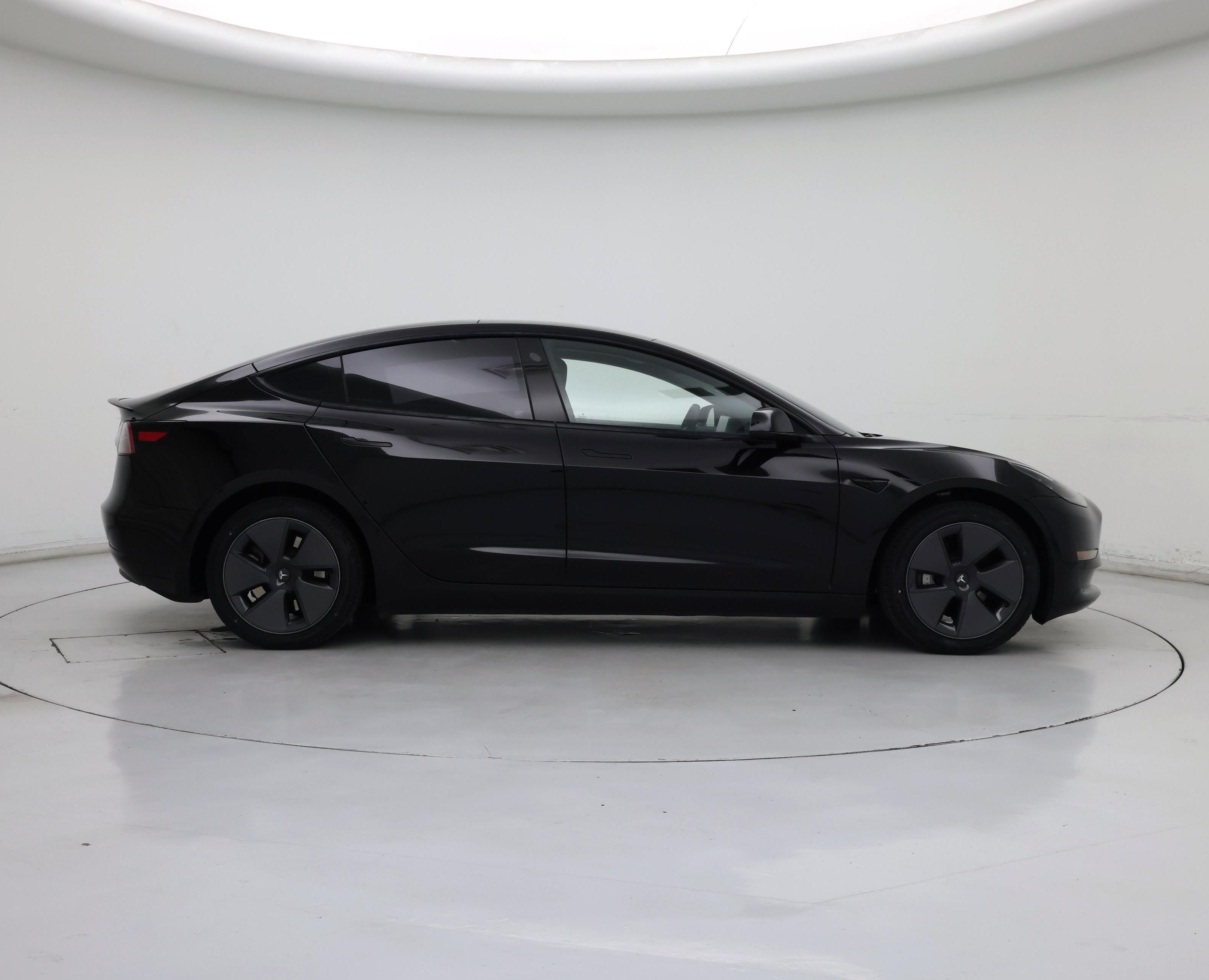 Thumbnail: 2023 Tesla Model 3 - 7
