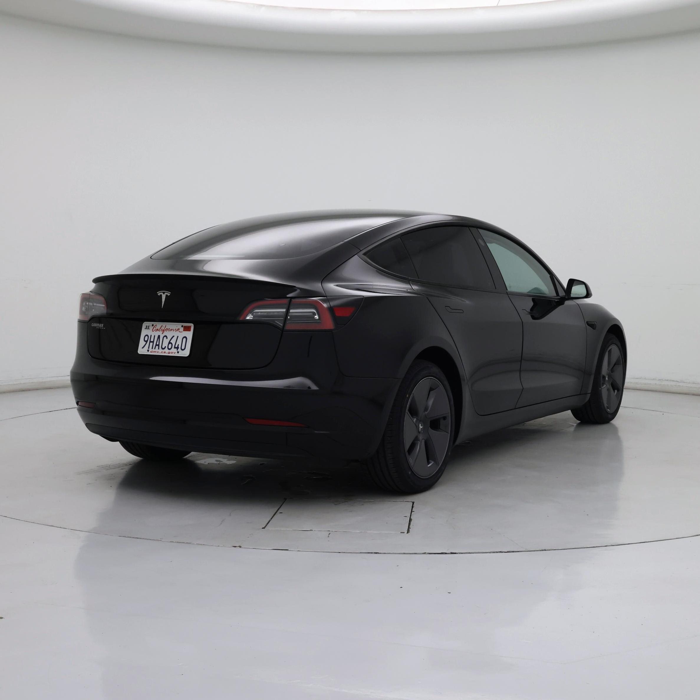 Thumbnail: 2023 Tesla Model 3 - 8