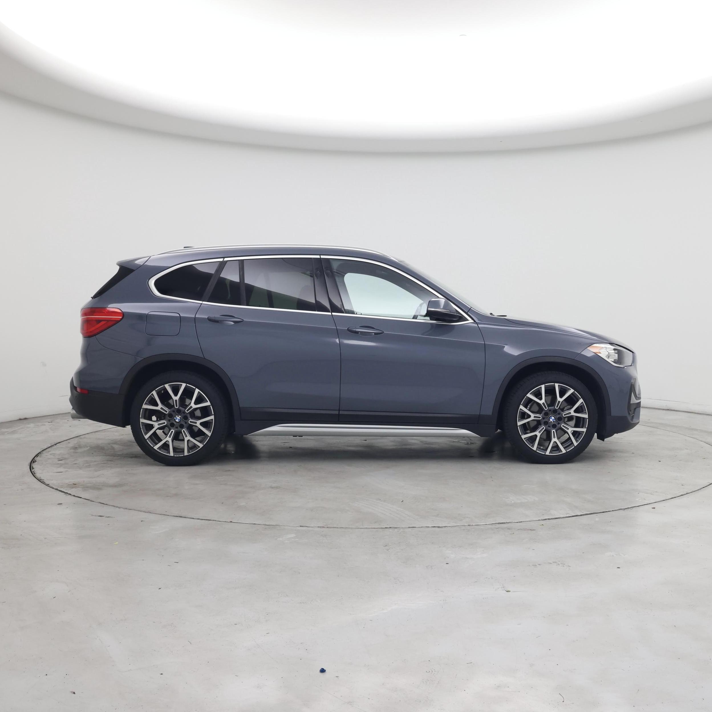 Thumbnail: 2021 BMW X1 - 7