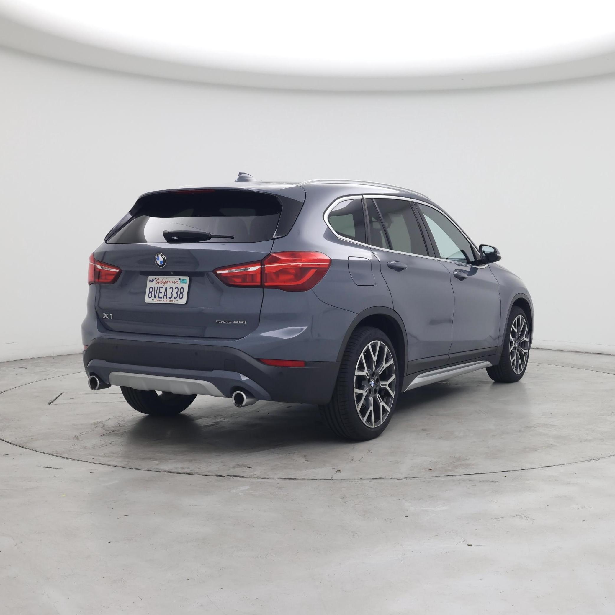 Thumbnail: 2021 BMW X1 - 8