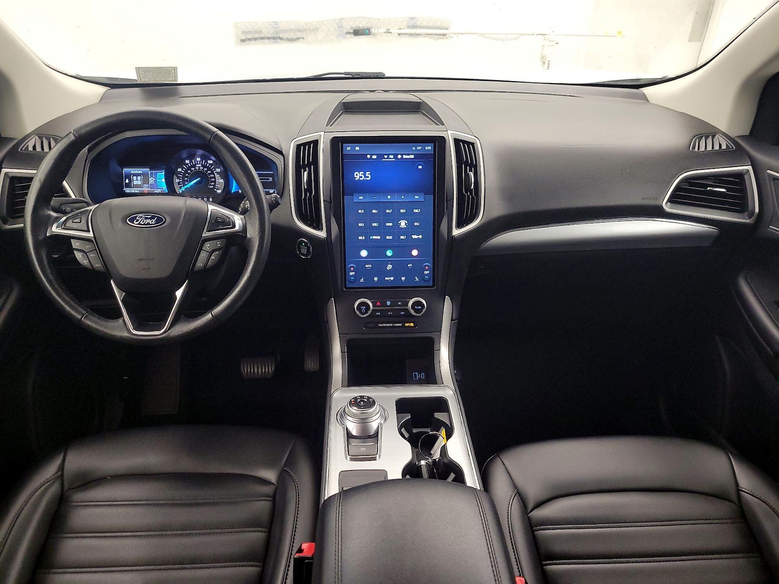 2022 Ford Edge SEL - Photo 8