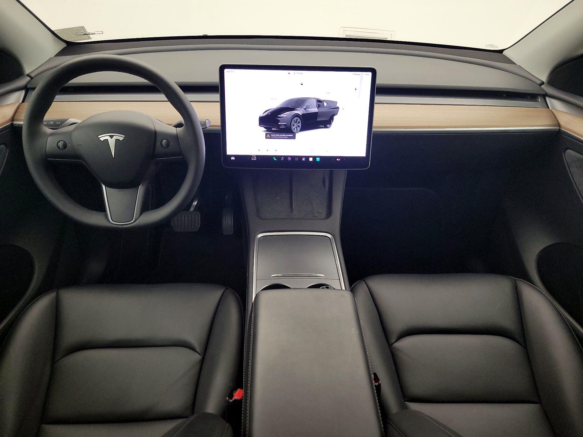 Thumbnail: 2025 Tesla Model Y - 9