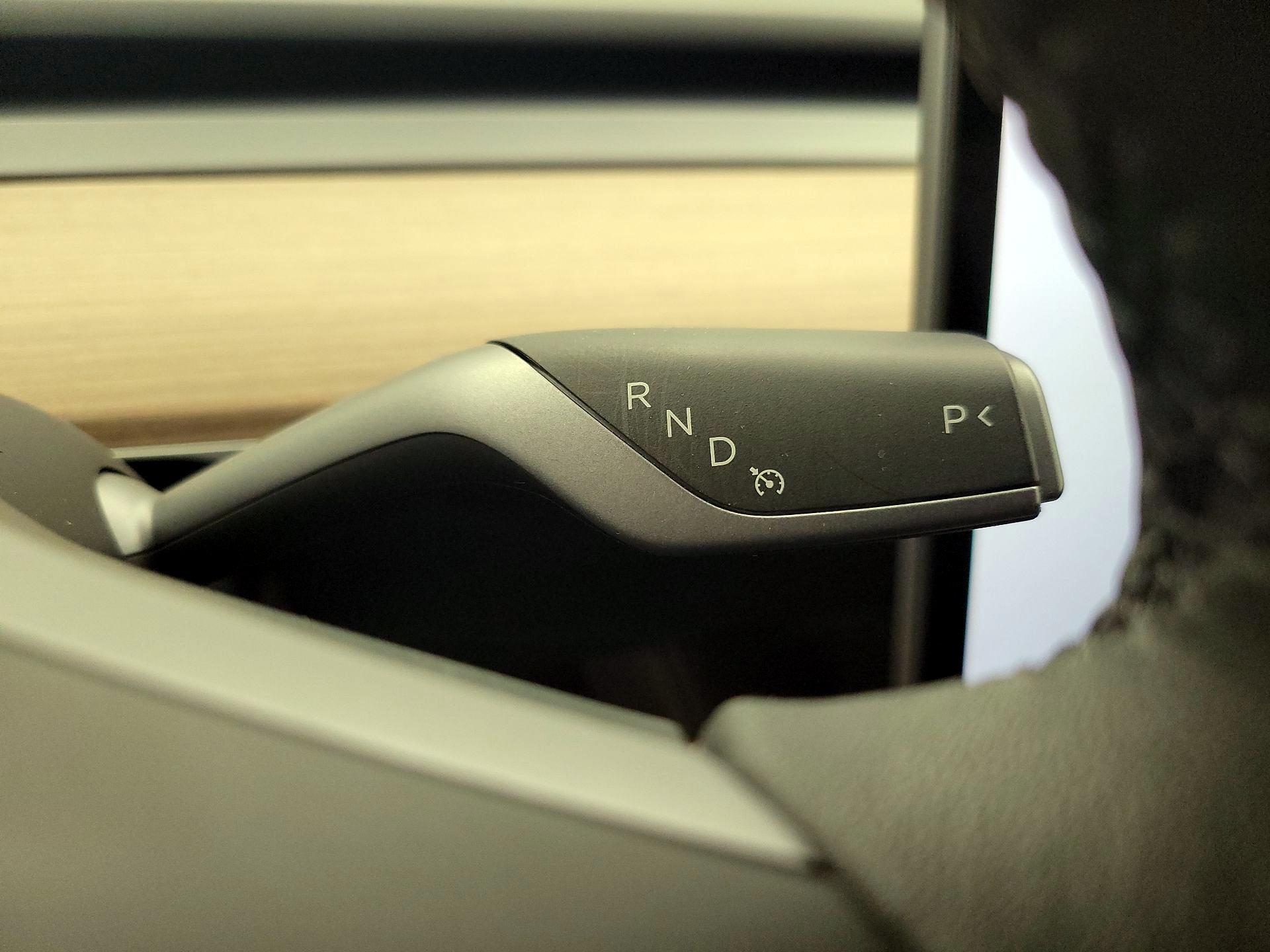 Thumbnail: 2025 Tesla Model Y - 17