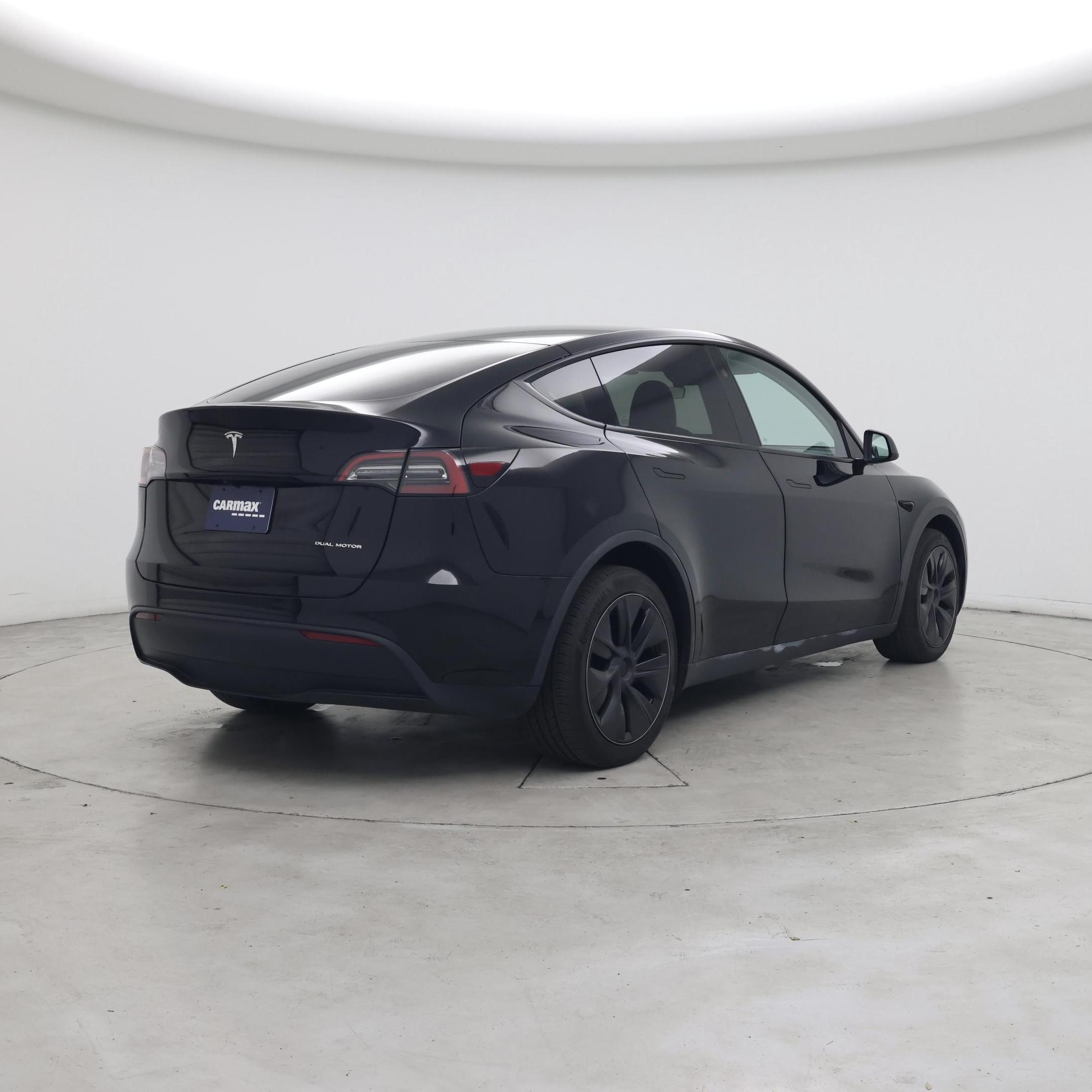 Thumbnail: 2025 Tesla Model Y - 8