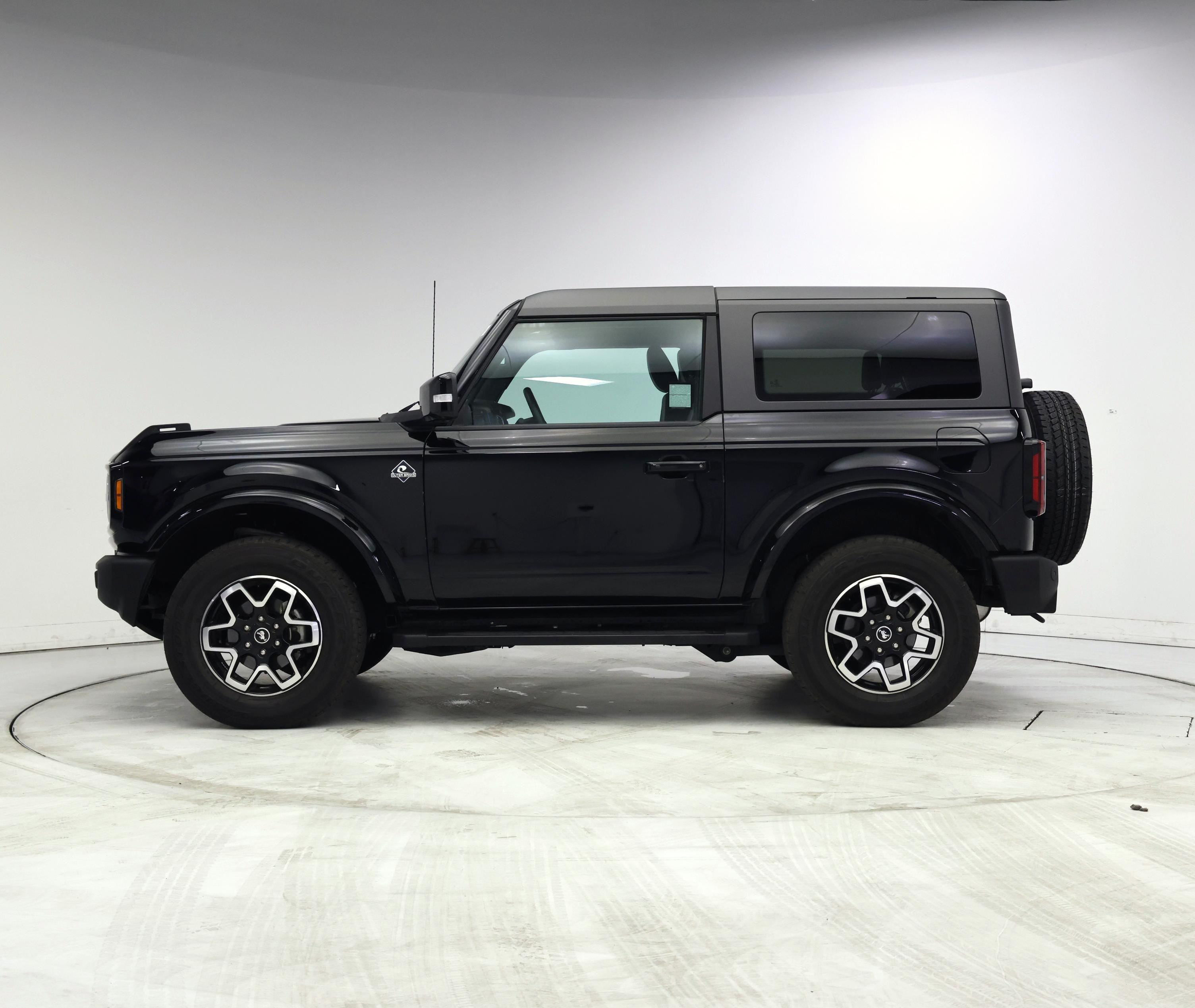 Thumbnail: 2023 Ford Bronco - 3
