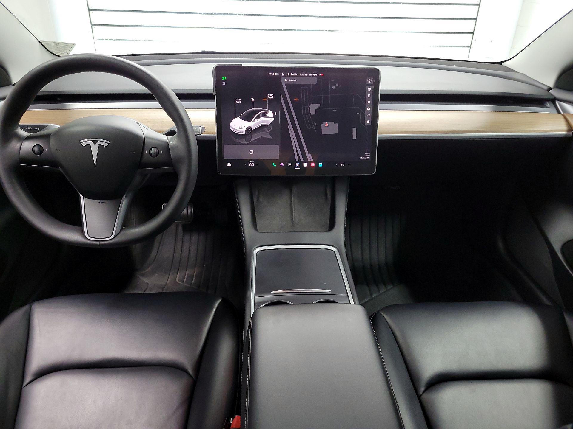 Thumbnail: 2023 Tesla Model 3 - 9
