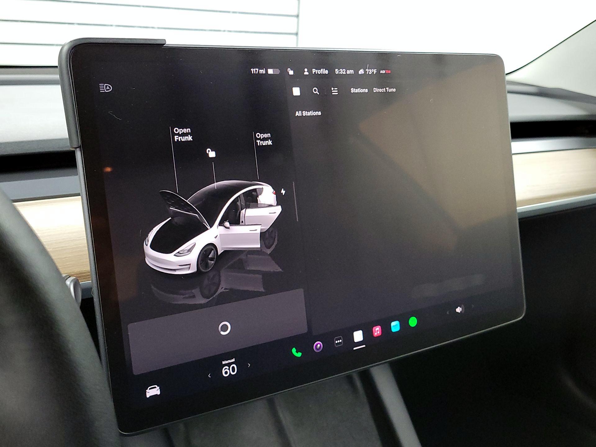 Thumbnail: 2023 Tesla Model 3 - 15
