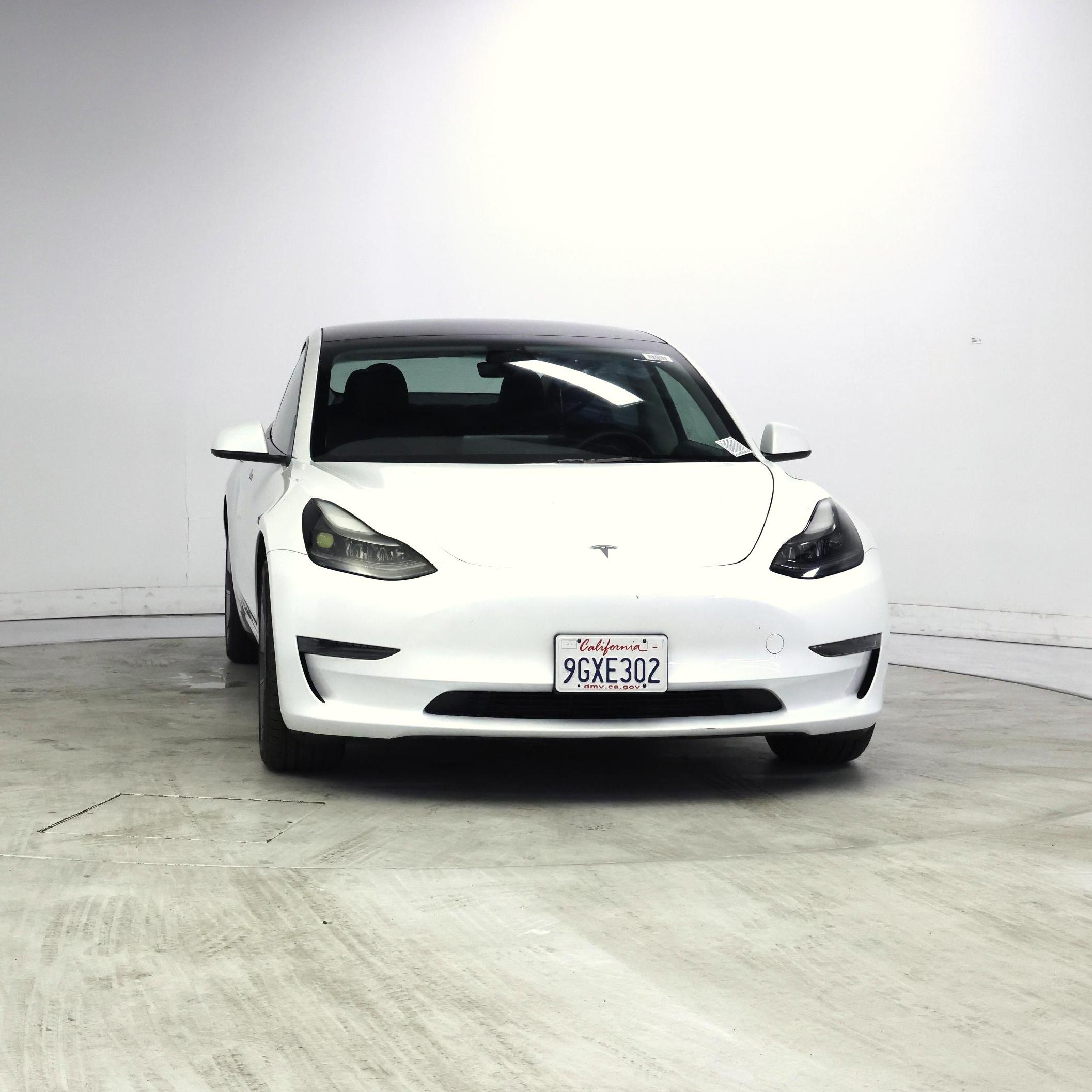 Thumbnail: 2023 Tesla Model 3 - 5