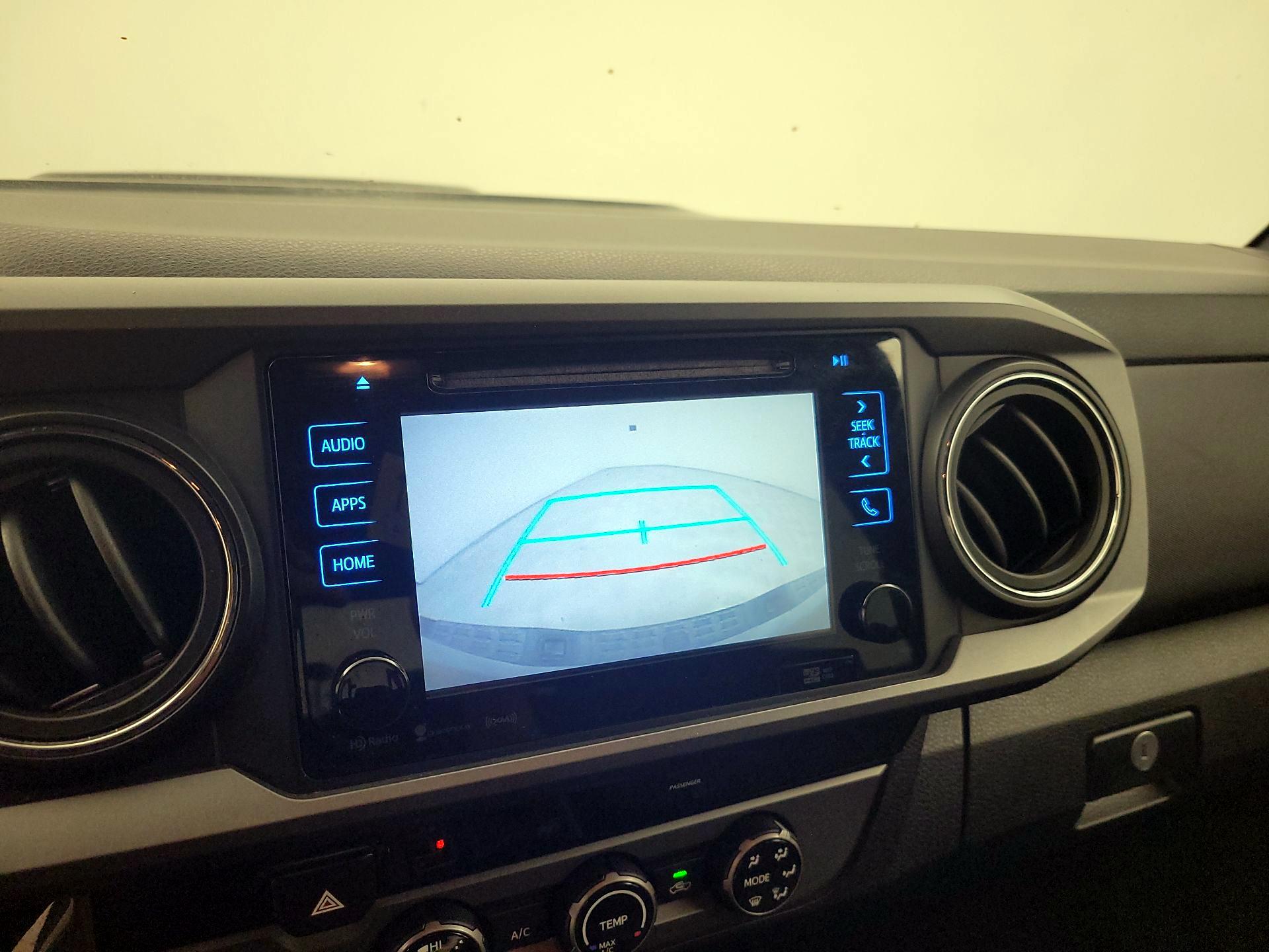 Thumbnail: 2016 Toyota Tacoma - 14